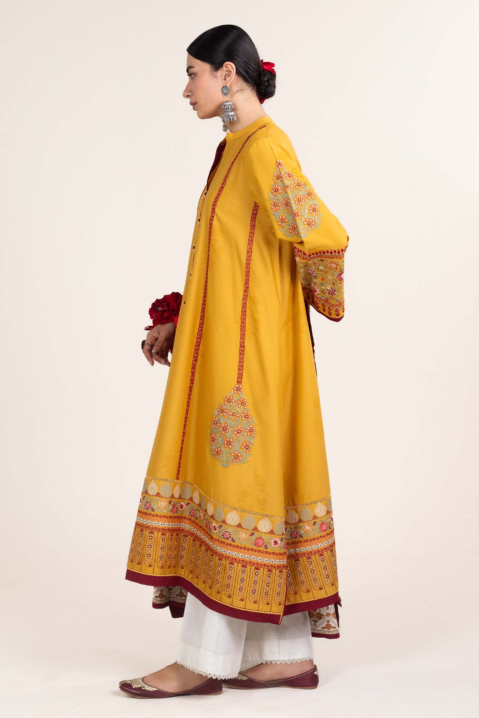 Zara Shahjahan | Stitched Lawn 24 | SL-SANDAL-10A - Aqsa Fabrics