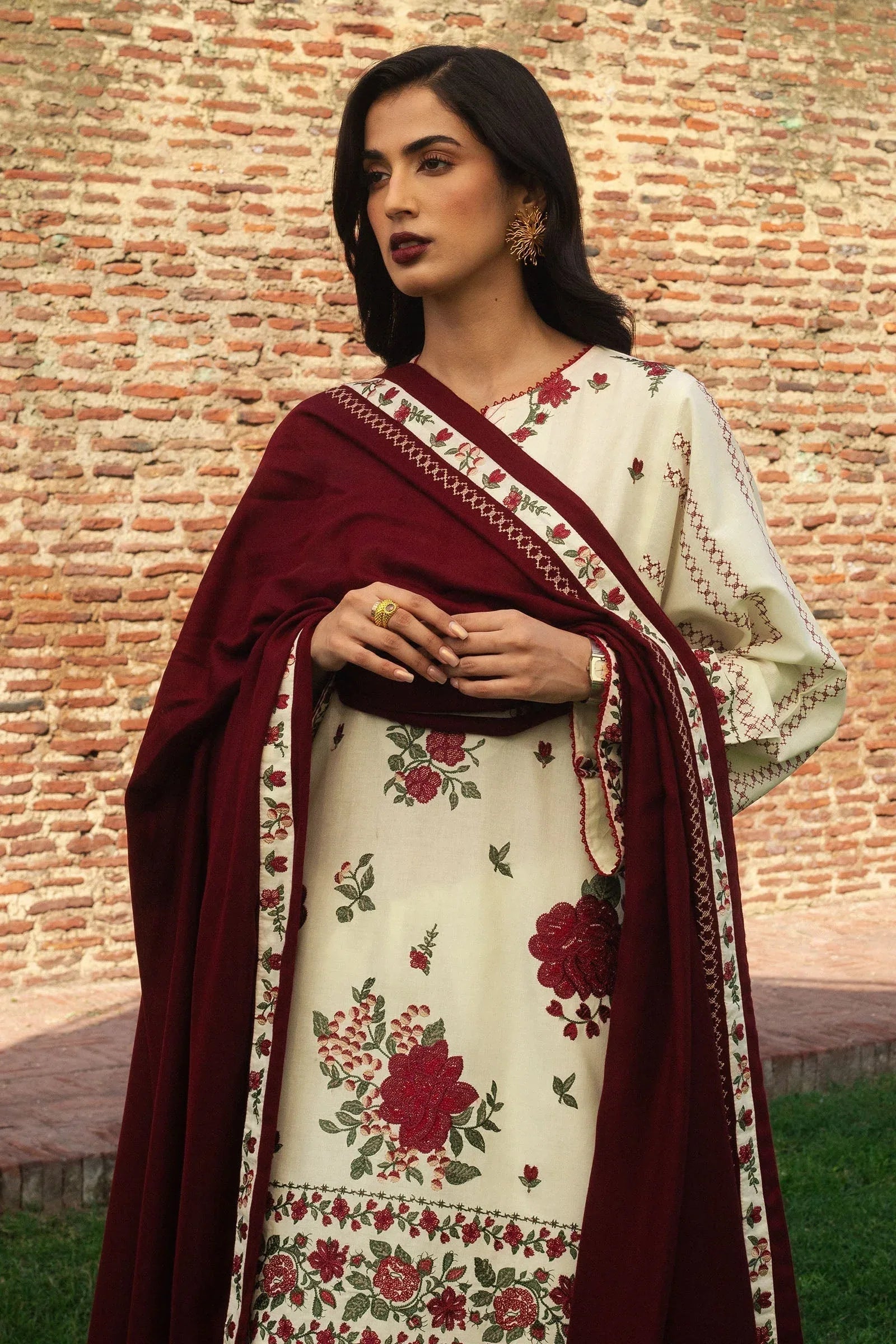 Zara Shahjahan | Winter 24 |  FARIDEH-D1 - Aqsa Fabrics