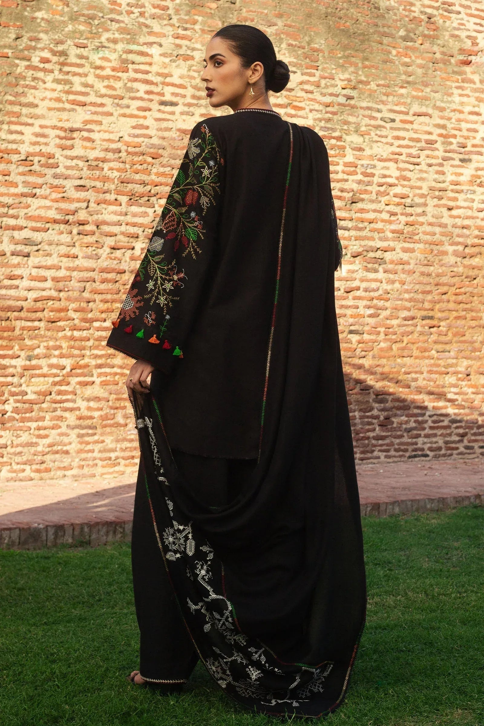 Zara Shahjahan | Winter 24 |  LALEH-D4 - Aqsa Fabrics