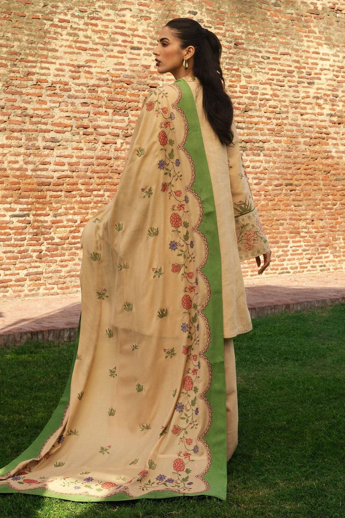 Zara Shahjahan | Winter 24 |  NEGAH-D3 - Aqsa Fabrics