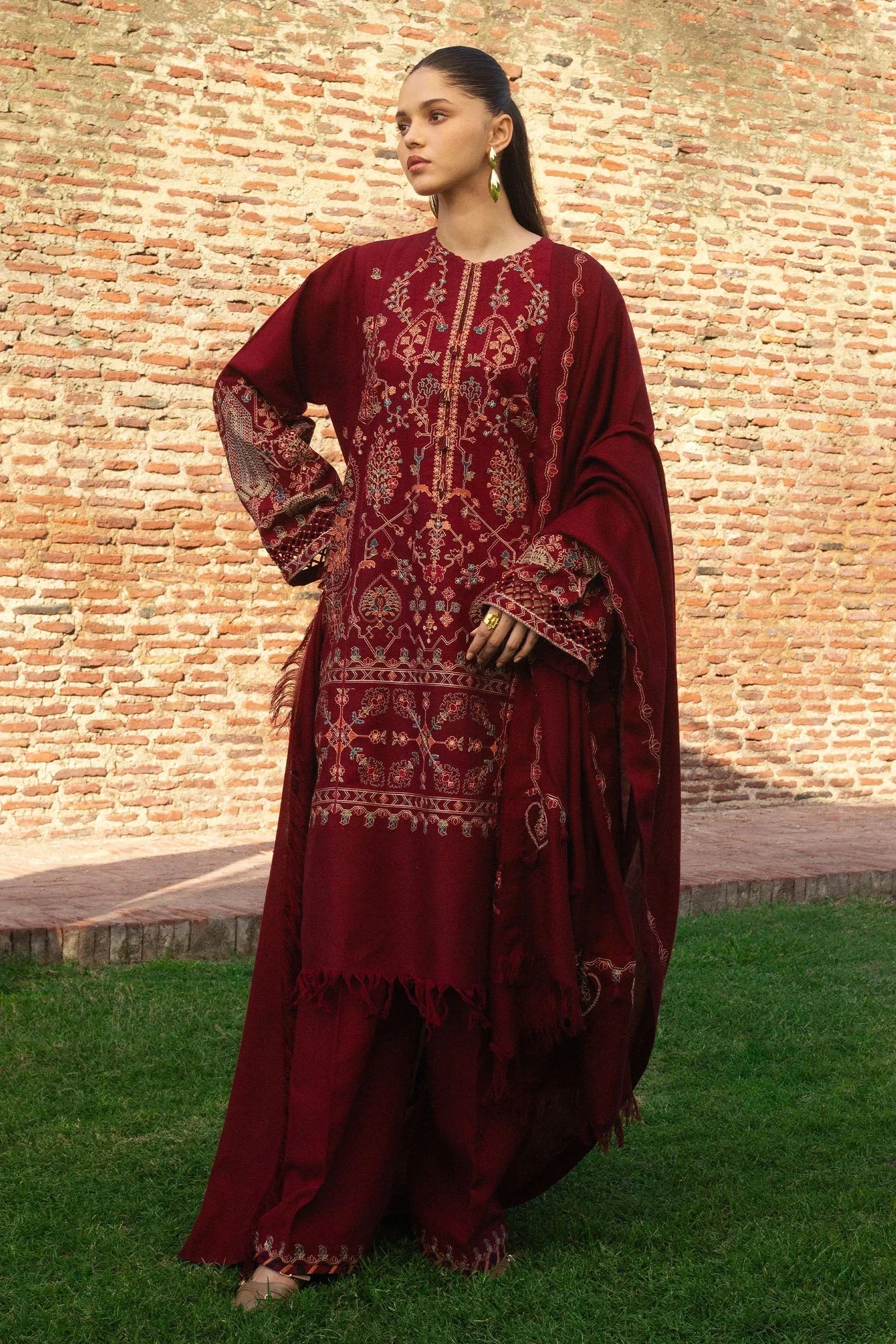 Zara Shahjahan | Winter 24 |  RAHA-D8 - Aqsa Fabrics
