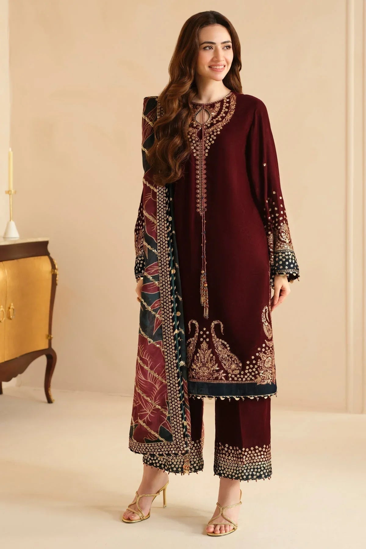 Jazmin | Velvet Edit 24 | Velvet Formal VF-2038 - Aqsa Fabrics