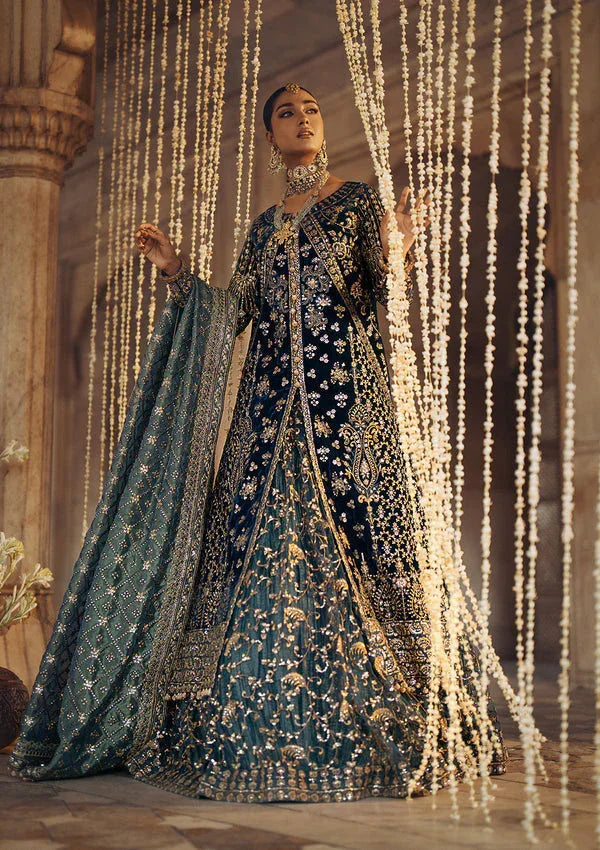 Aik Atelier | Dastoor Velvet 24 | DASTOOR - LOOK 05 - Aqsa Fabrics