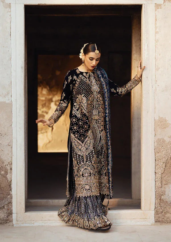 Aik Atelier | Dastoor Velvet 24 | DASTOOR - LOOK 07 - Aqsa Fabrics