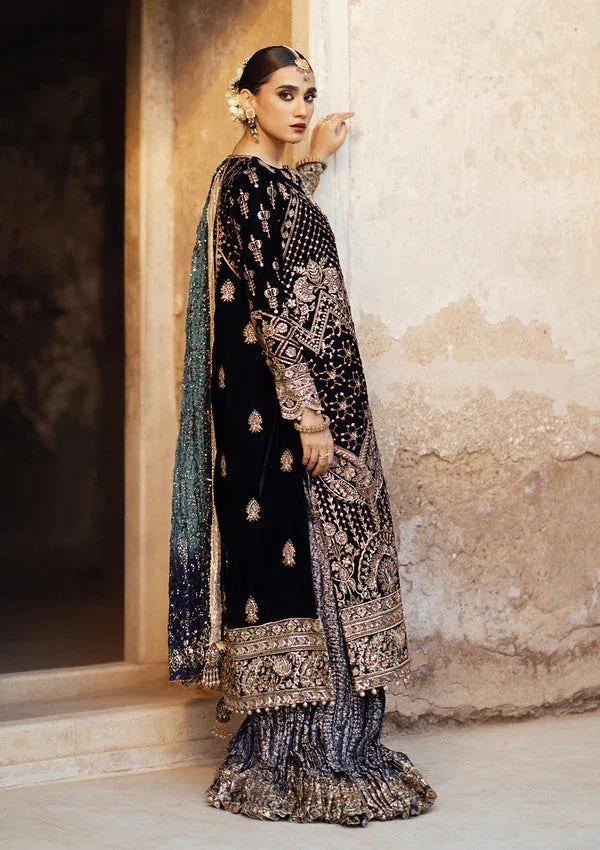 Aik Atelier | Dastoor Velvet 24 | DASTOOR - LOOK 07 - Aqsa Fabrics
