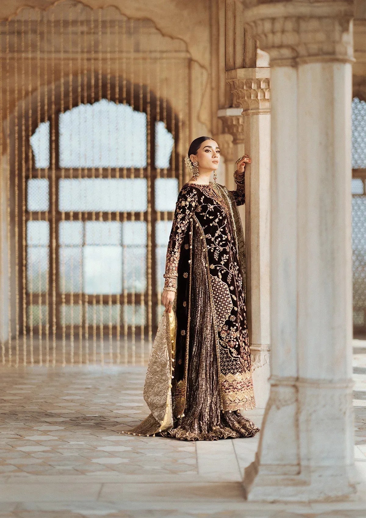 Aik Atelier | Dastoor Velvet 24 | DASTOOR - LOOK 09 - Aqsa Fabrics