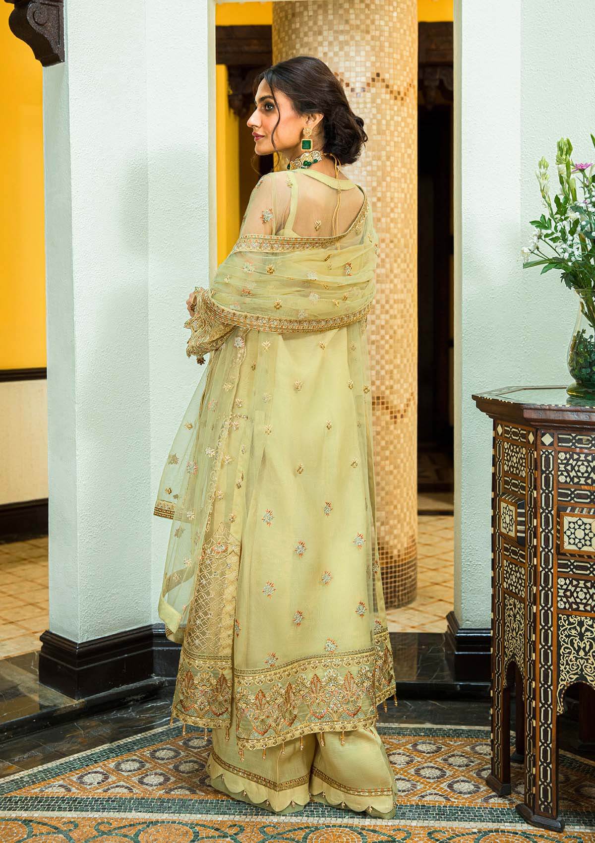 Aik Atelier | Formals Collection | GLOSSIER - LOOK 05 - Aqsa Fabrics