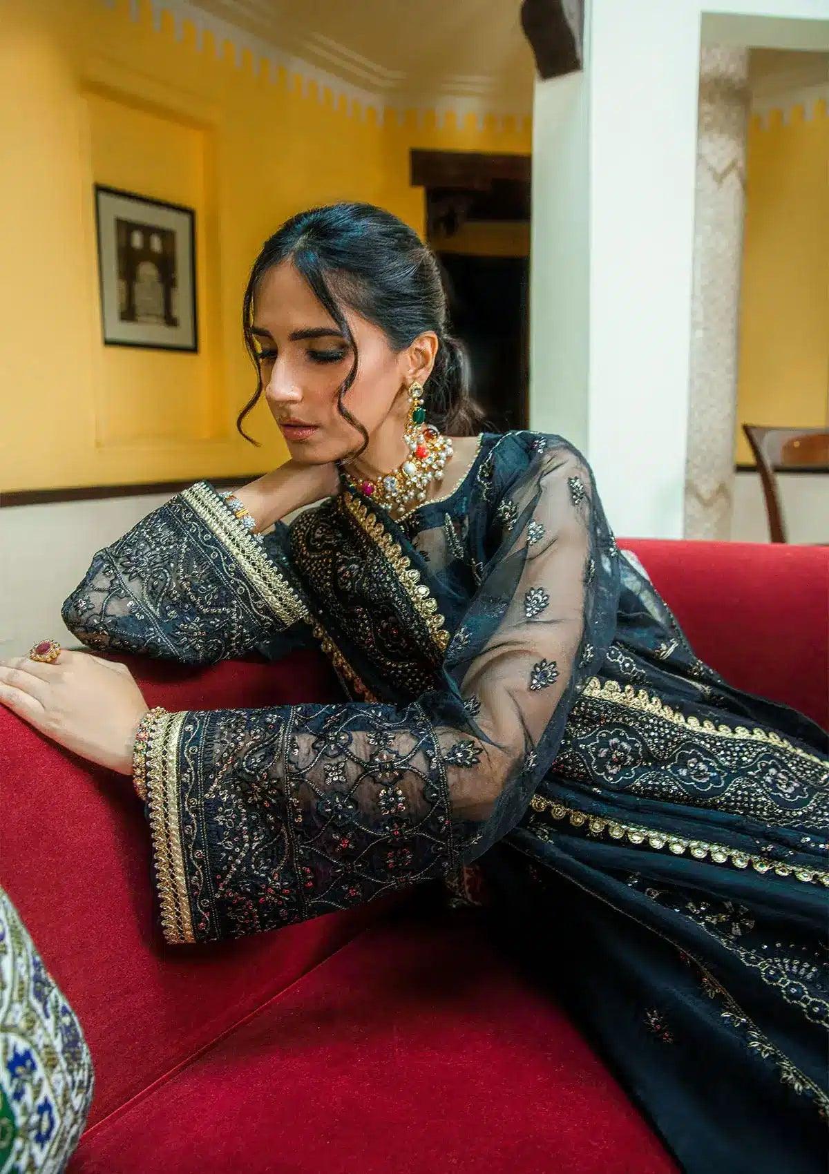 Aik Atelier | Formals Collection | GLOSSIER - LOOK 08 - Aqsa Fabrics