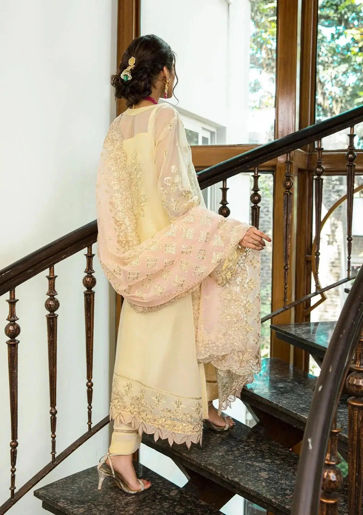 Aik Atelier | Formals Collection | GLOSSIER - LOOK 09 - Aqsa Fabrics