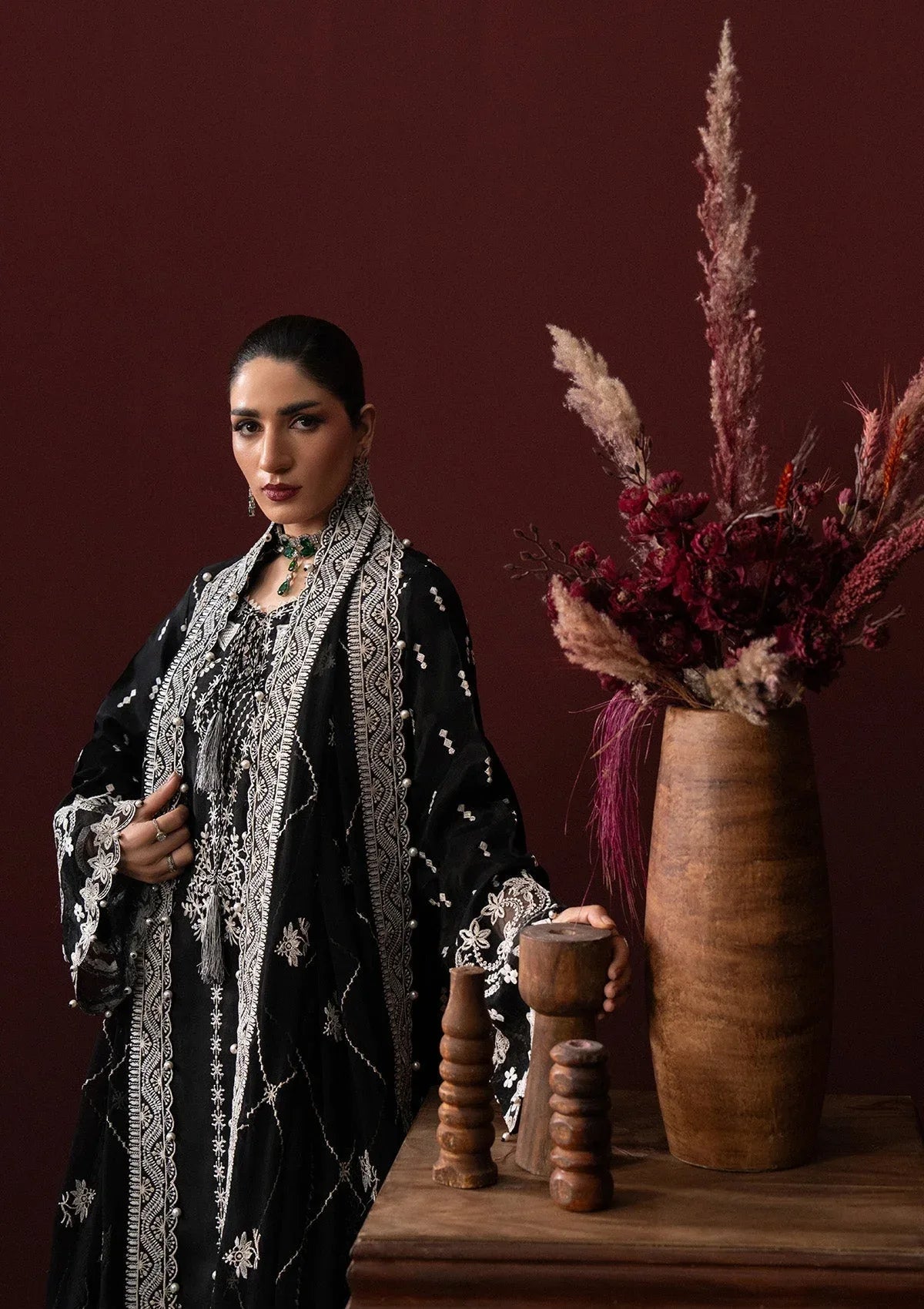 Aik Atelier | Lady Aik 25 | LOOK 02 - Aqsa Fabrics