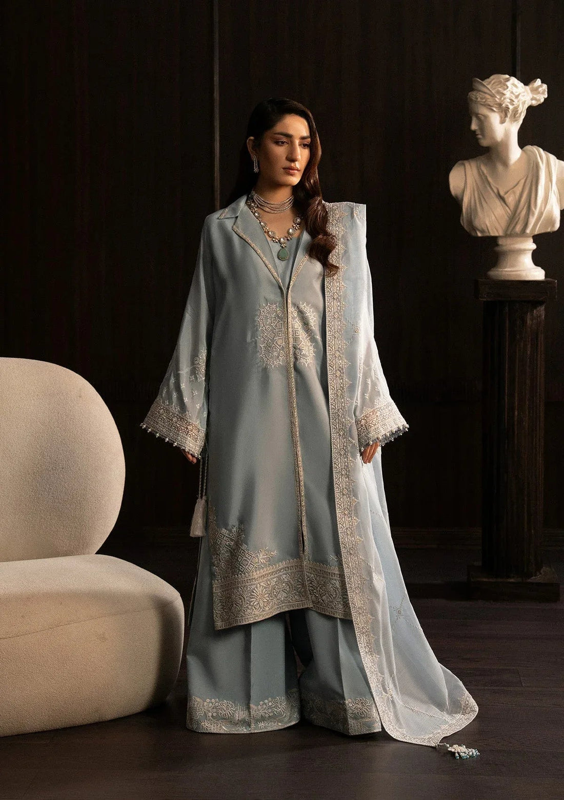 Aik Atelier | Lady Aik 25 | LOOK 05 - Aqsa Fabrics