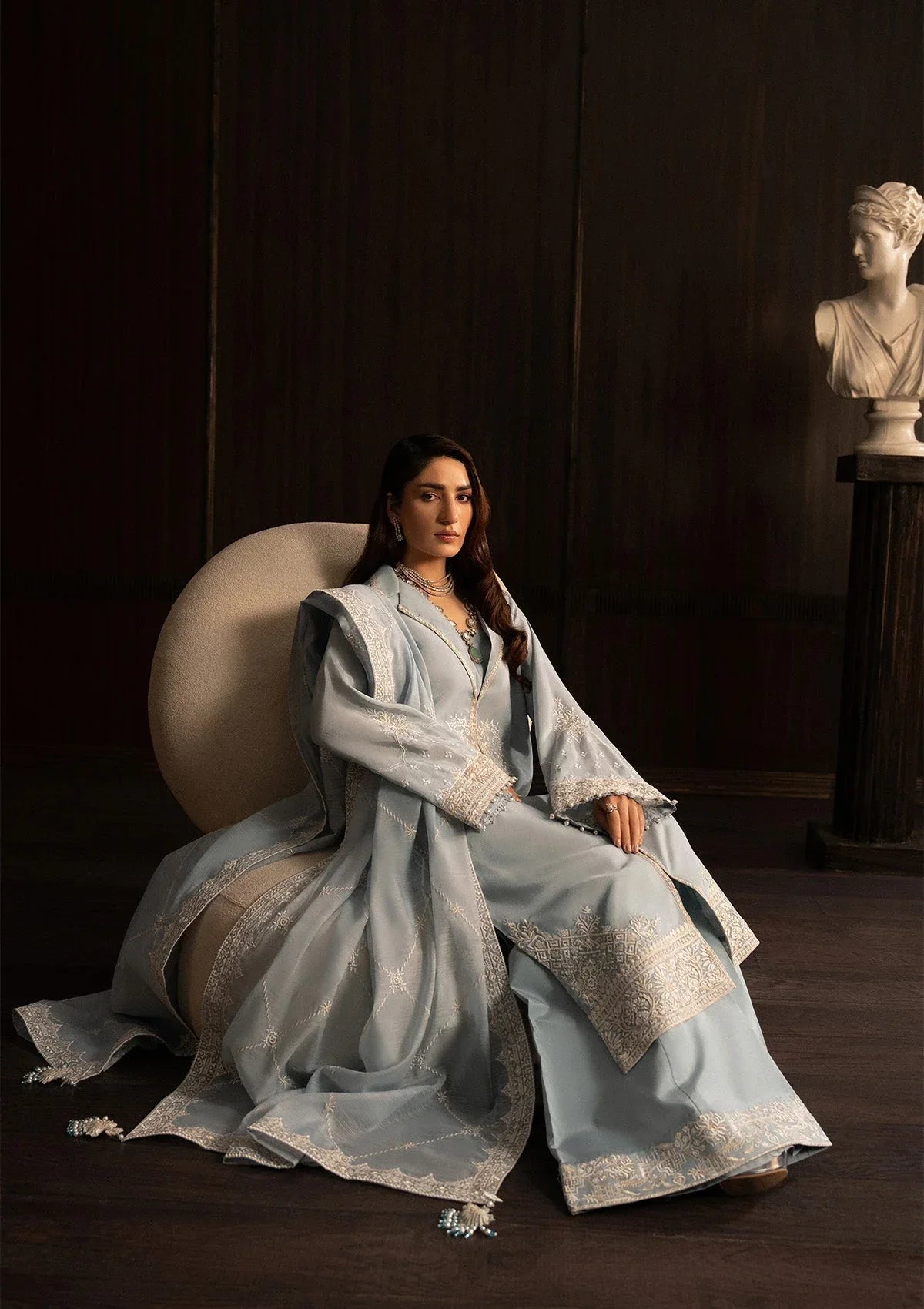 Aik Atelier | Lady Aik 25 | LOOK 05 - Aqsa Fabrics