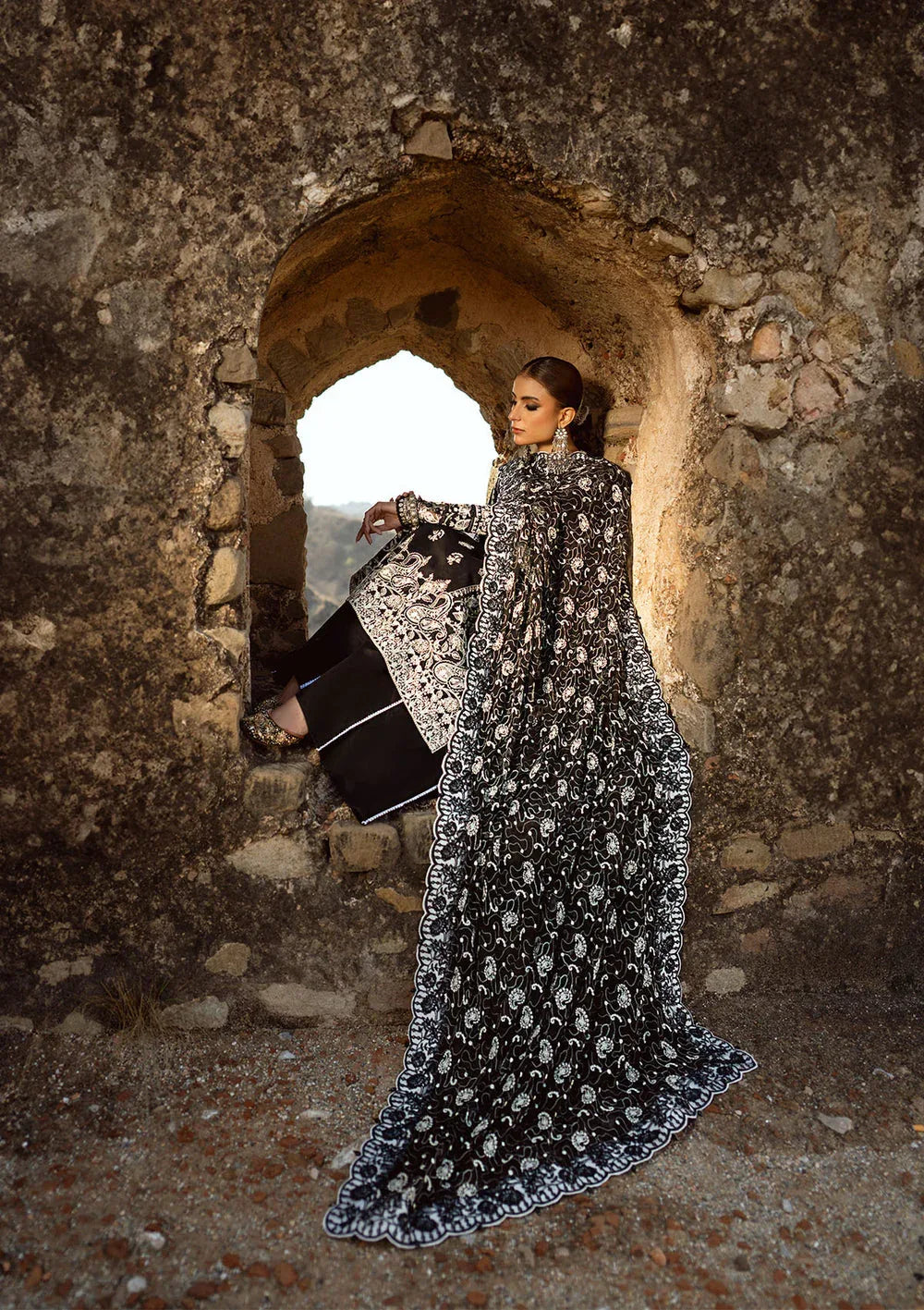 Aik Atelier | Pardes Lawn 24 | LOOK 08 - Aqsa Fabrics