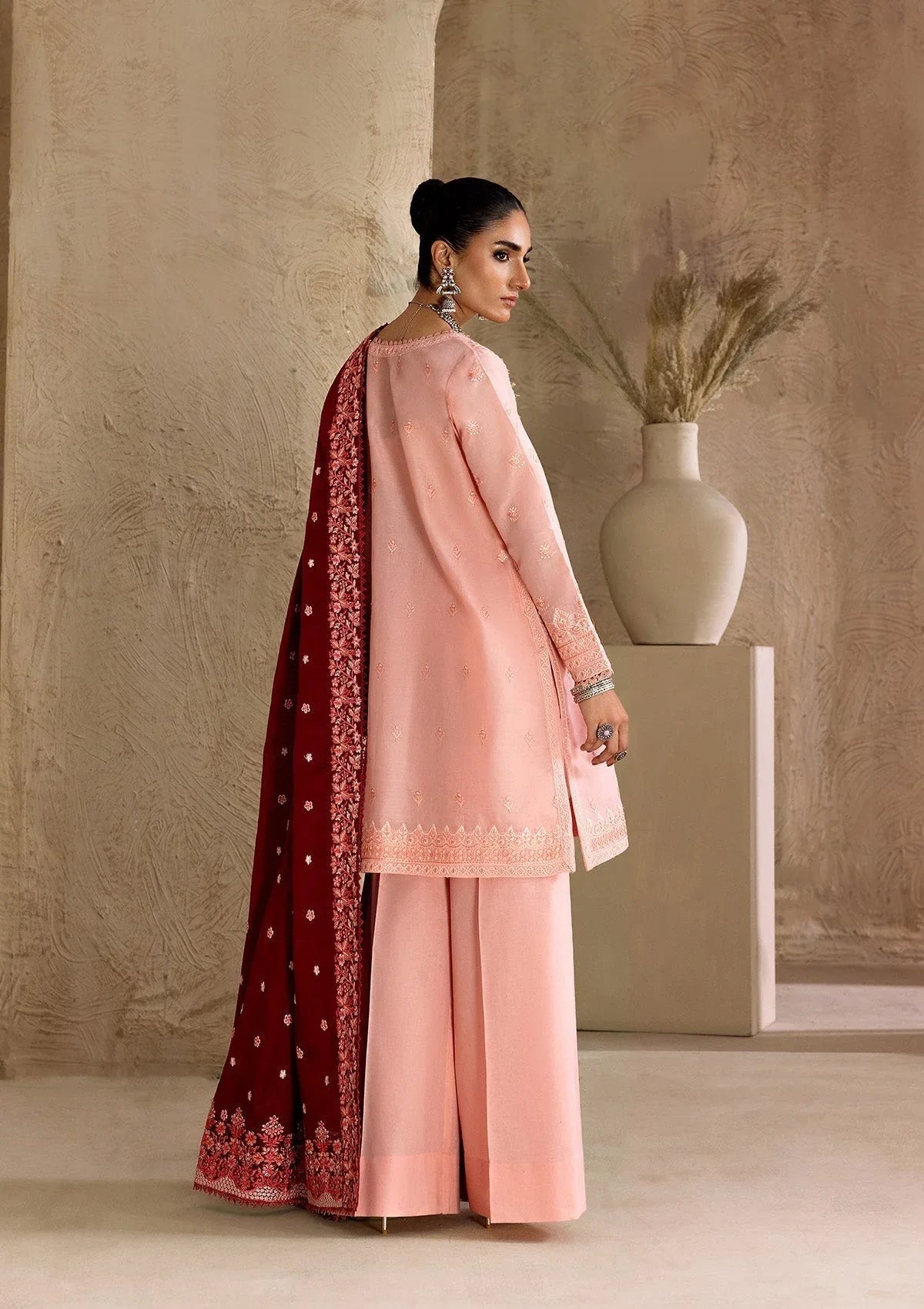 Aik Atelier | RTW 25 |  LOOK 03 - Aqsa Fabrics
