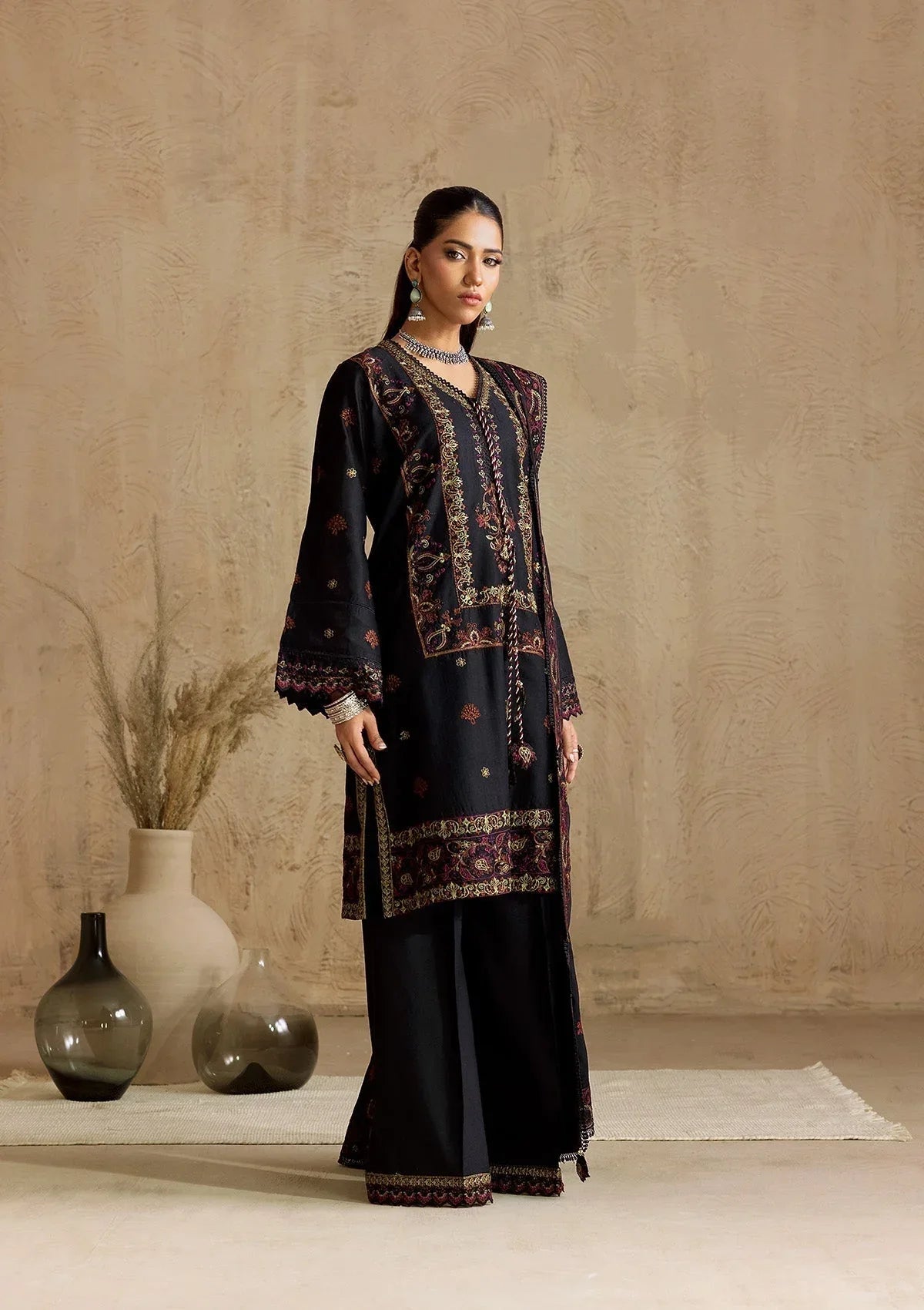 Aik Atelier | RTW 25 |  LOOK 06 - Aqsa Fabrics