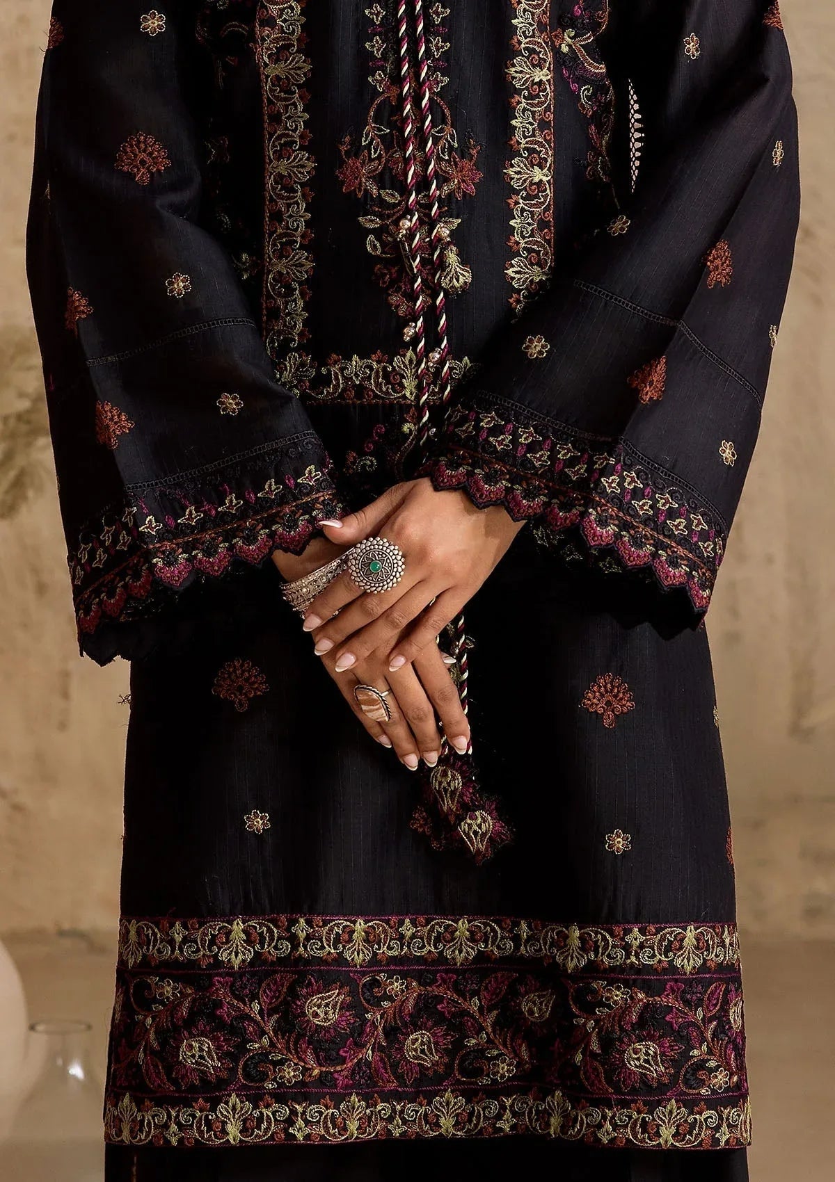 Aik Atelier | RTW 25 |  LOOK 06 - Aqsa Fabrics