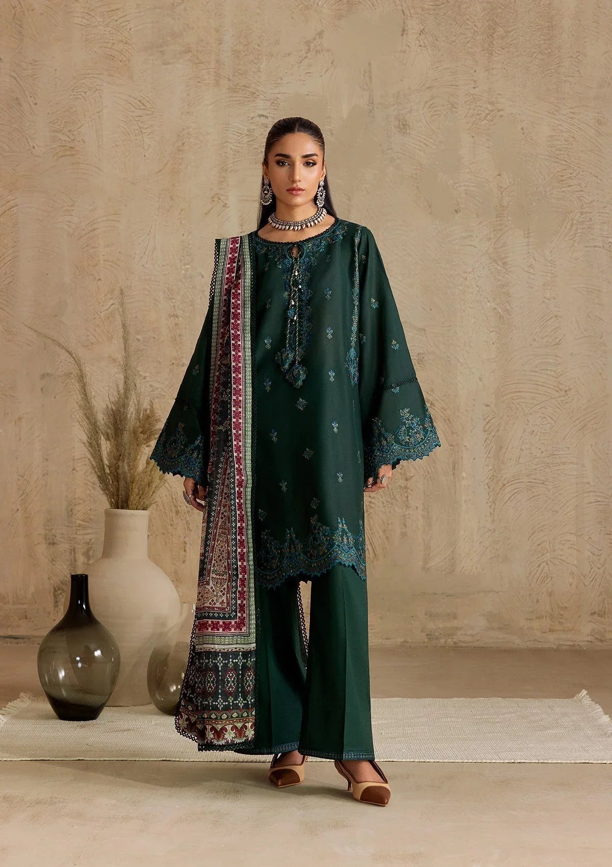 Aik Atelier | RTW 25 |  LOOK 07 - Aqsa Fabrics