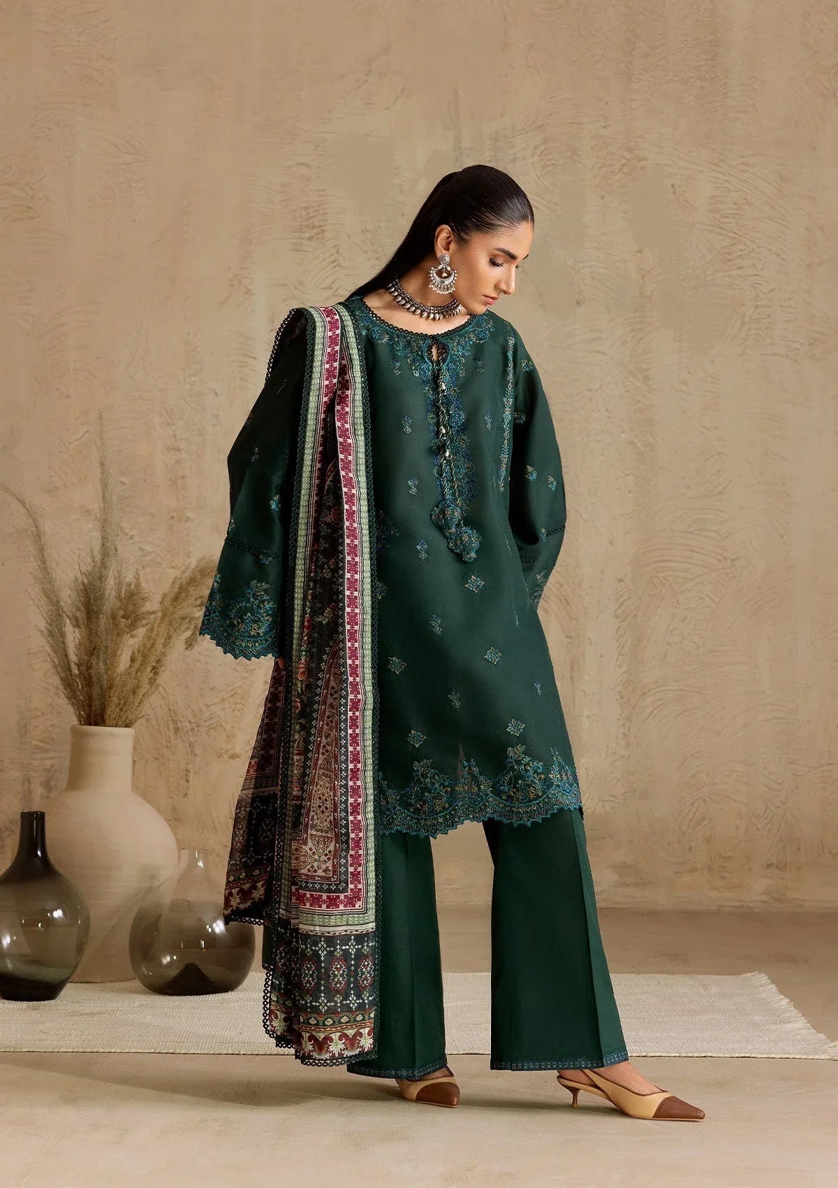 Aik Atelier | RTW 25 |  LOOK 07 - Aqsa Fabrics