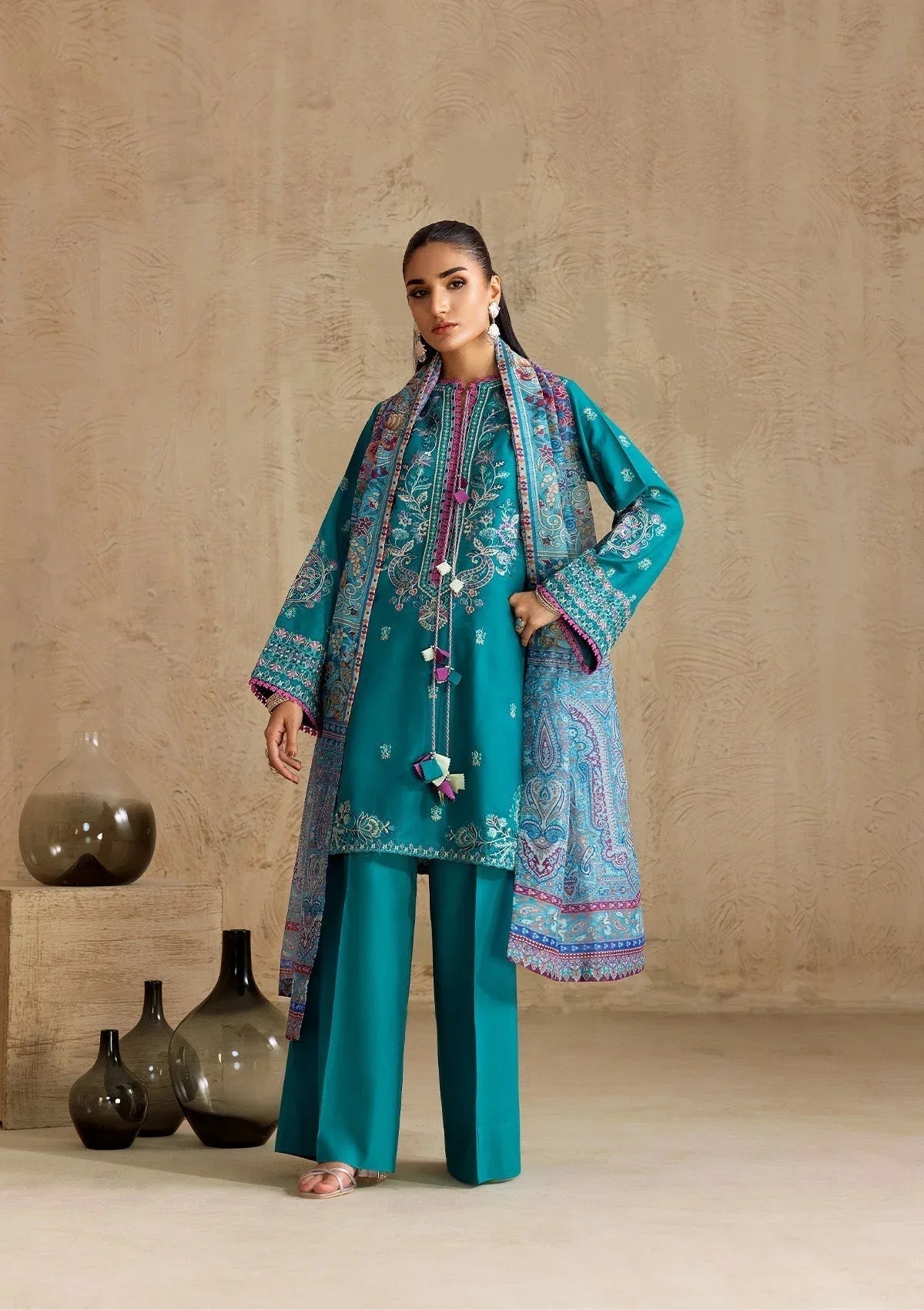 Aik Atelier | RTW 25 | LOOK 11 - Aqsa Fabrics