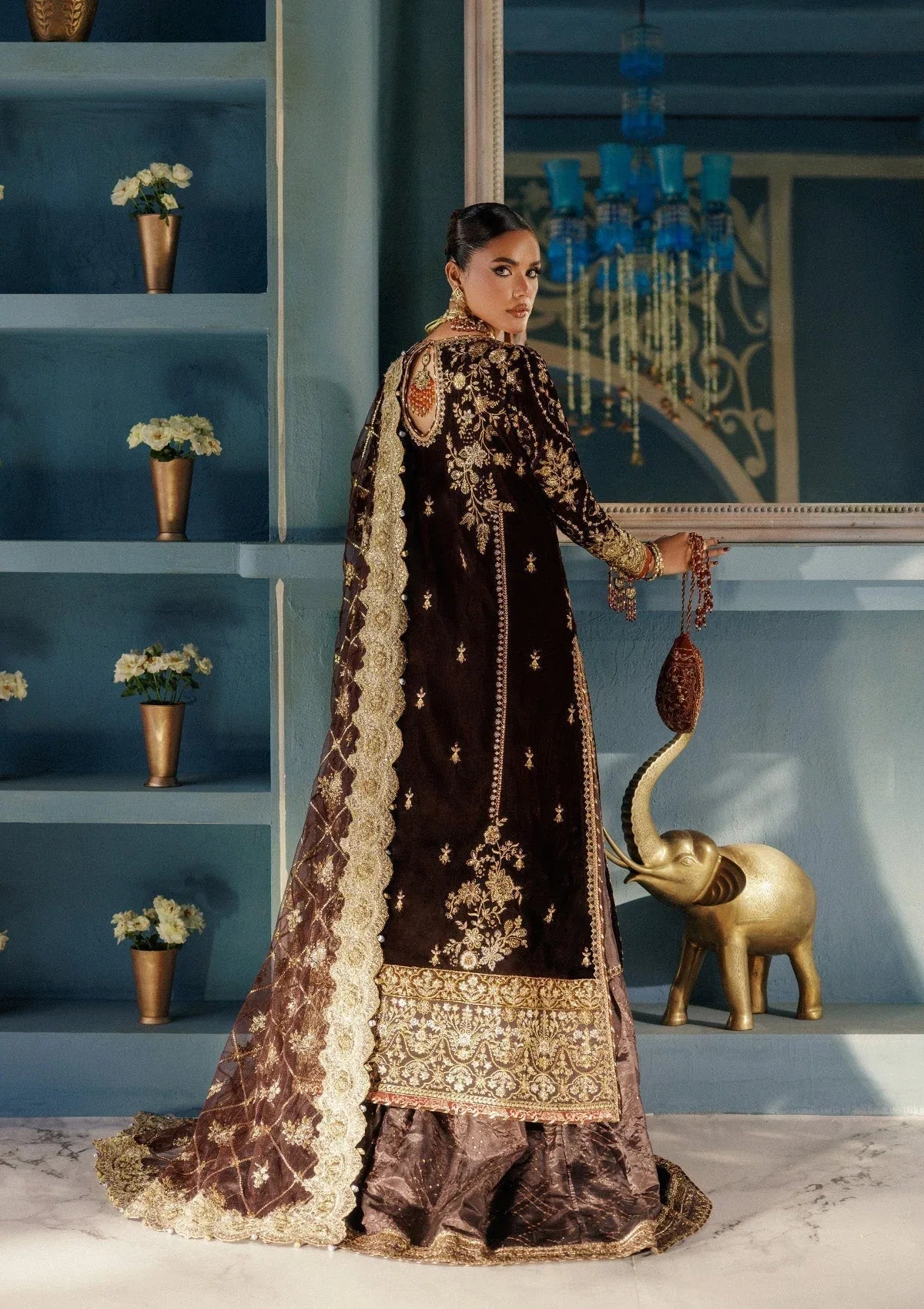 Aik Atelier | Udaipur Velvet 25 | LOOK 06 - Aqsa Fabrics