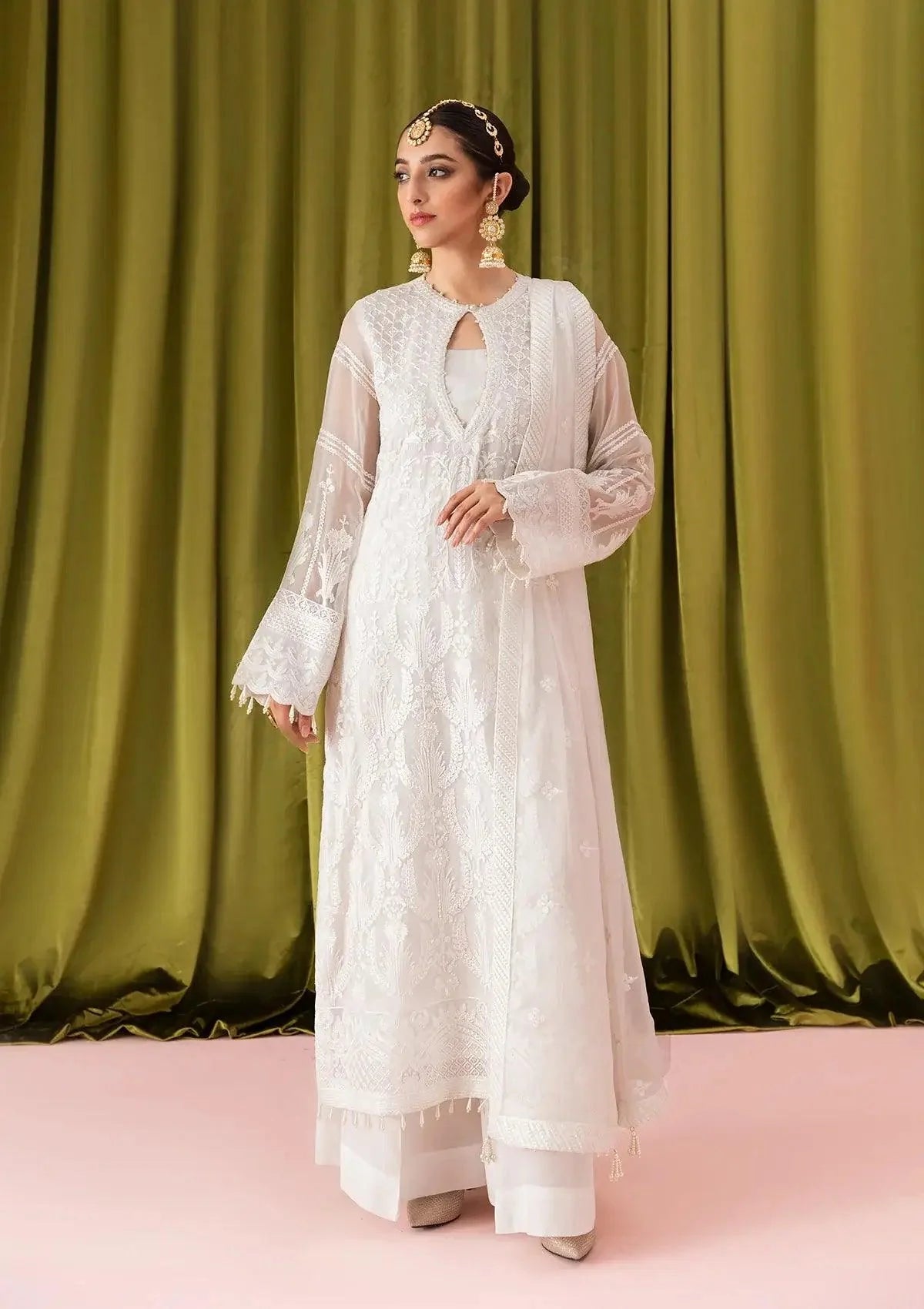 Aik Atelier | Formals Collection | LOOK 02 - Aqsa Fabrics