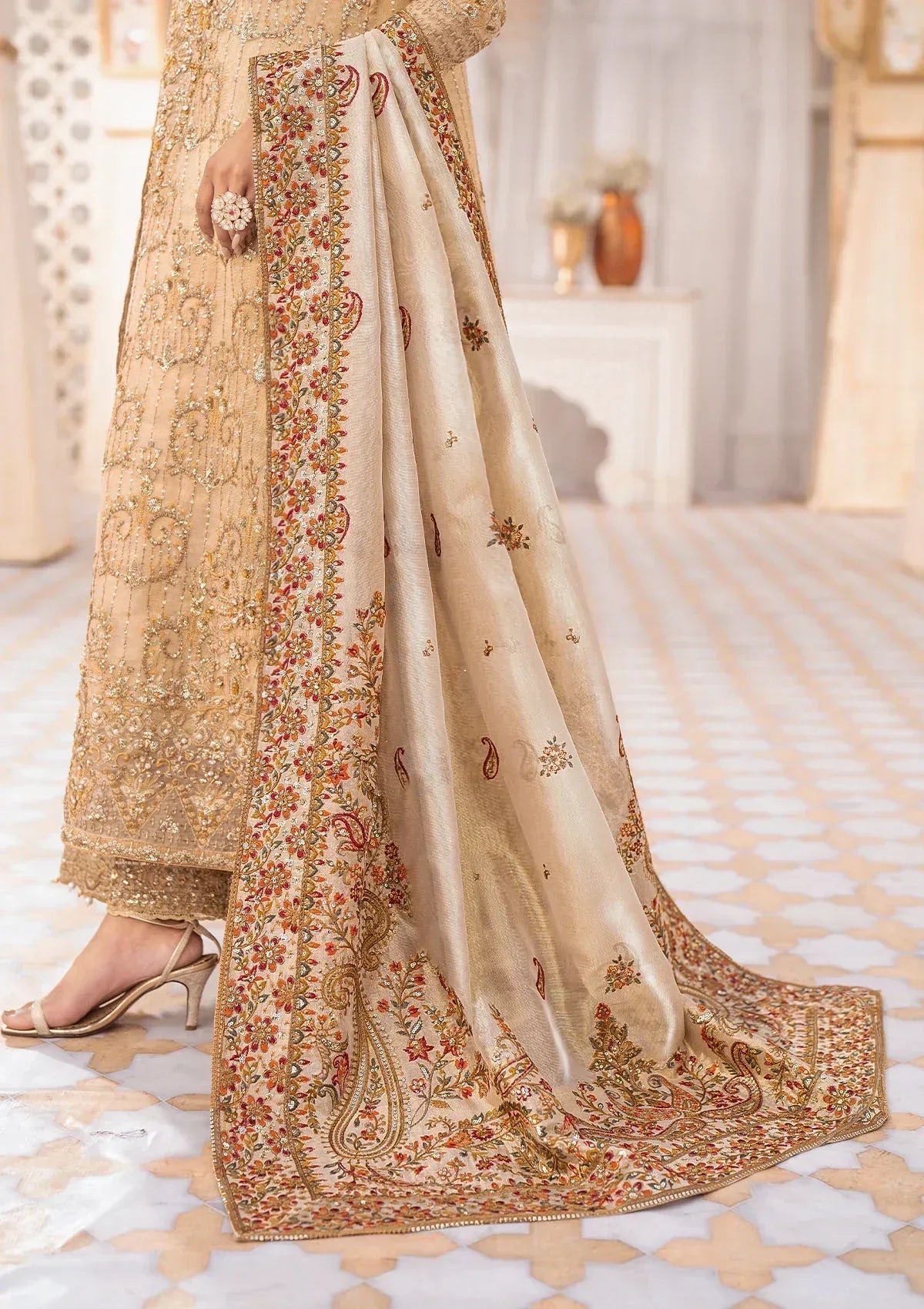 WEDDING FESTIVE ’24 VOL. 1 - GOLD TISSUE SHAWL - Aqsa Fabrics