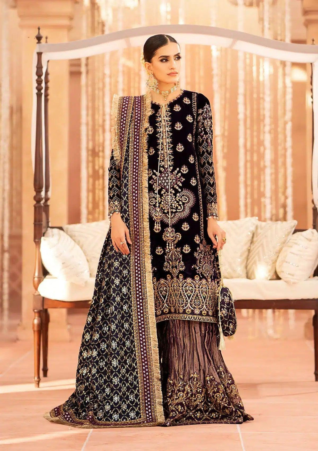 Aik Atelier | Zardozi Velvet 23 | 09 - Aqsa Fabrics