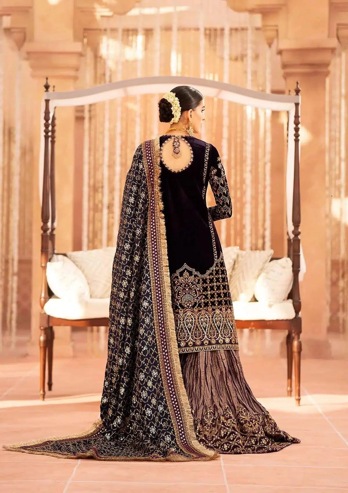 Aik Atelier | Zardozi Velvet 23 | 09 - Aqsa Fabrics