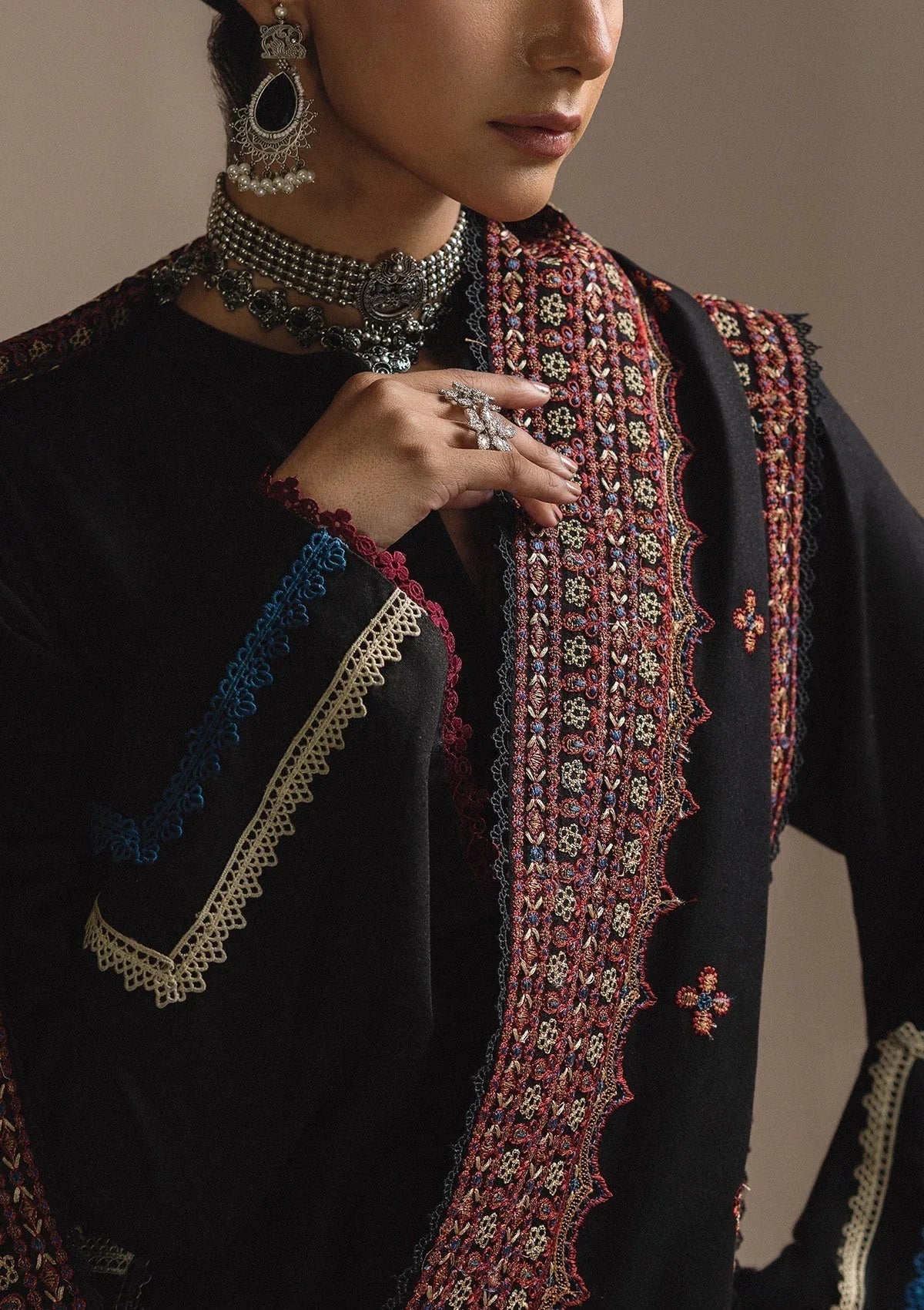 Aik Atelier | Aik Roz Karandi 25 | LOOK 02 - Aqsa Fabrics