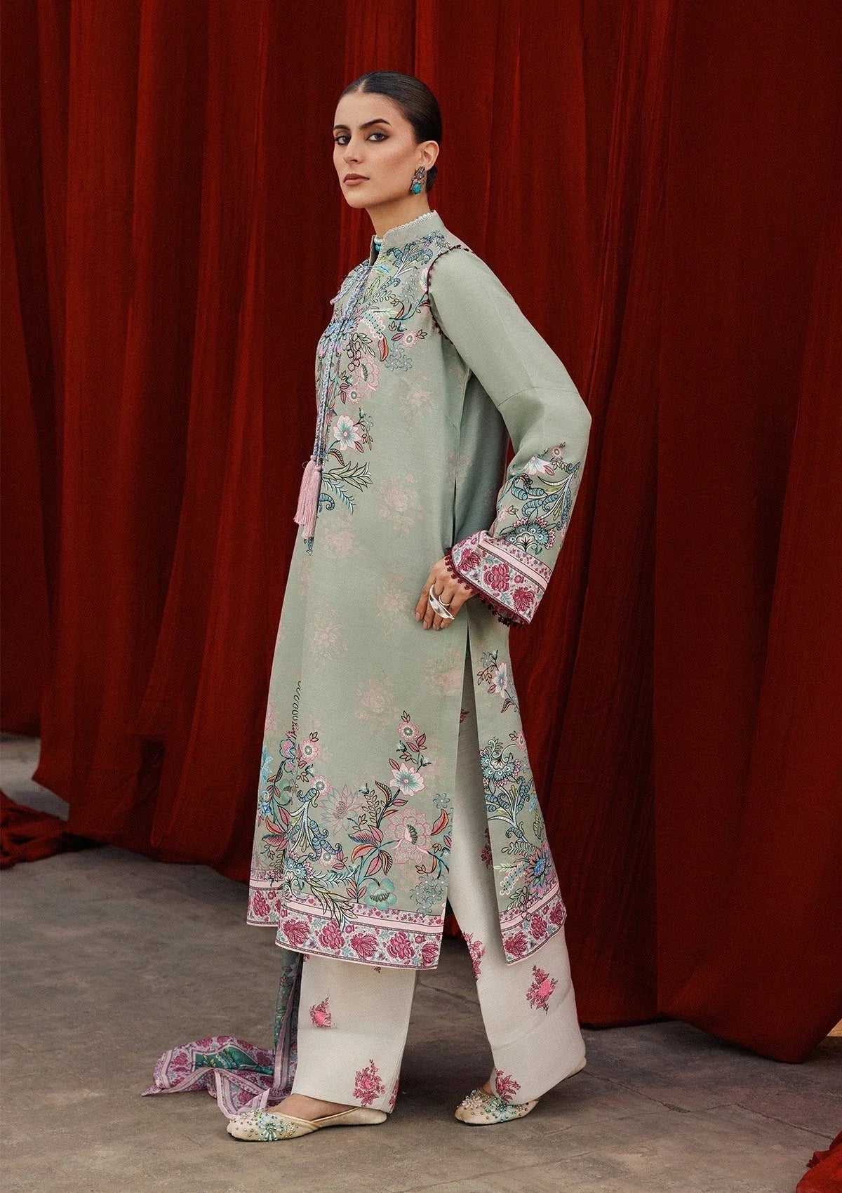 Aik Atelier | Roz Khaddar | AIK ROZ '25 D2 - LOOK 06 - Aqsa Fabrics