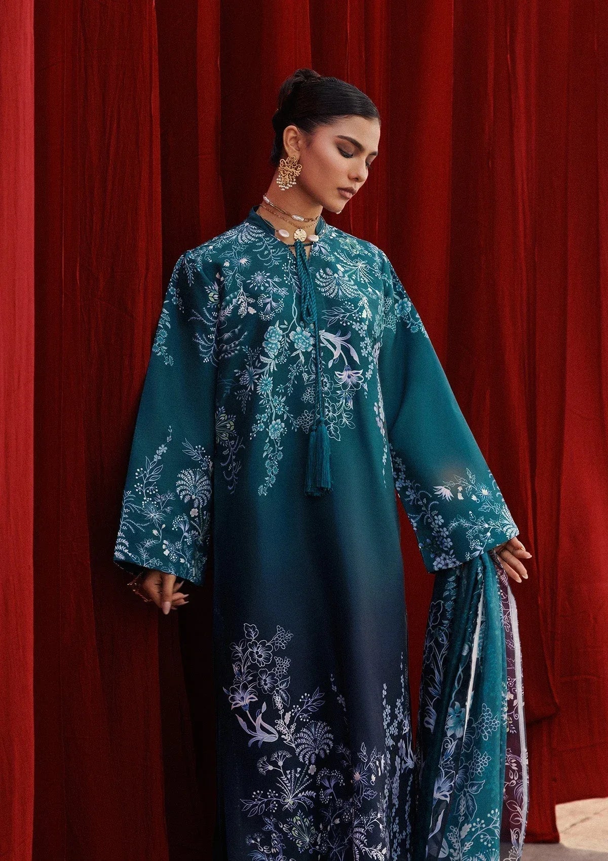 Aik Atelier | Roz Khaddar | AIK ROZ '25 D2 - LOOK 07 - Aqsa Fabrics