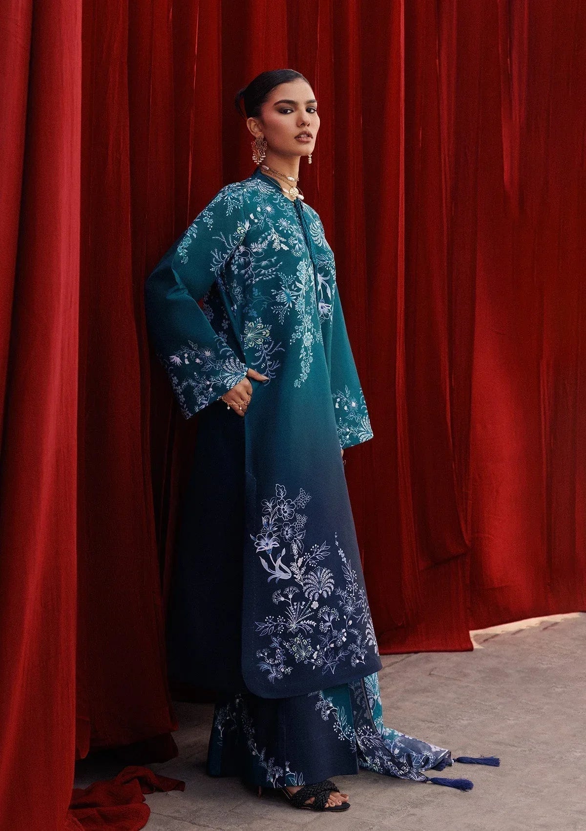 Aik Atelier | Roz Khaddar | AIK ROZ '25 D2 - LOOK 07 - Aqsa Fabrics