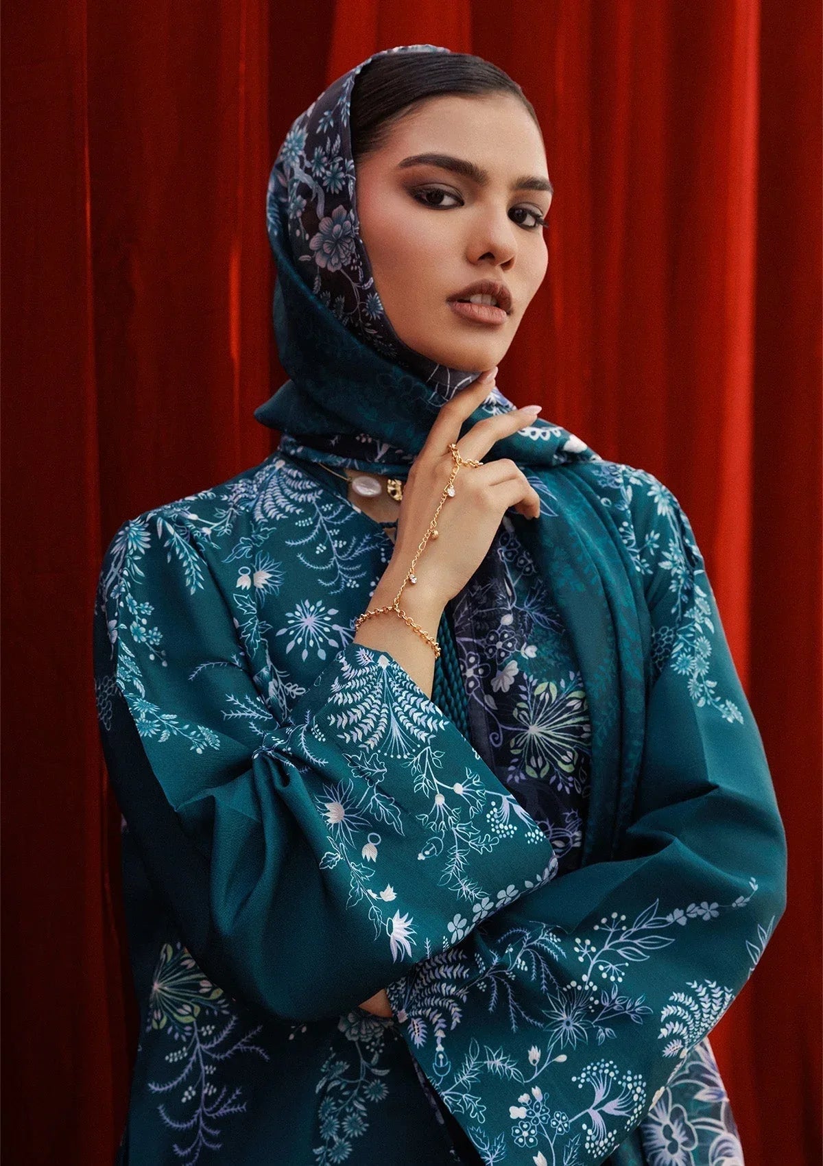 Aik Atelier | Roz Khaddar | AIK ROZ '25 D2 - LOOK 07 - Aqsa Fabrics