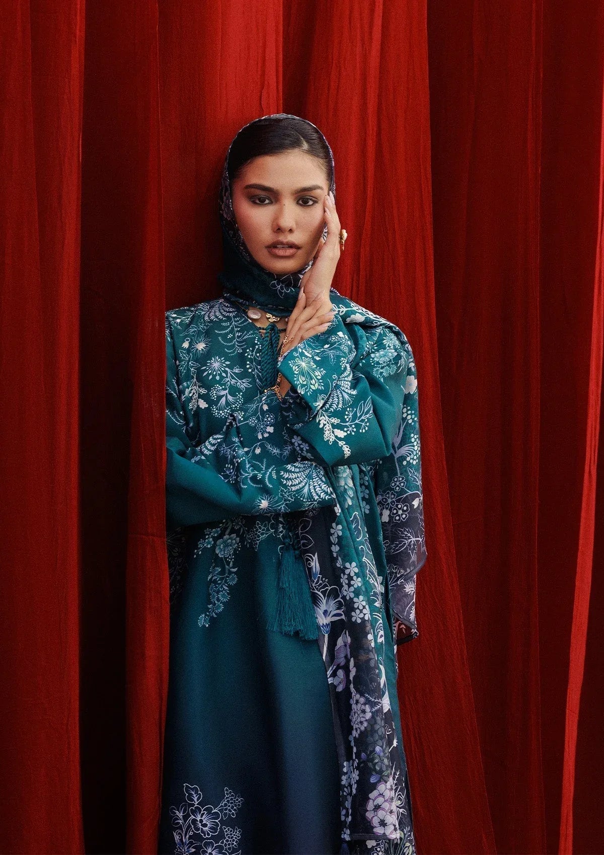 Aik Atelier | Roz Khaddar | AIK ROZ '25 D2 - LOOK 07 - Aqsa Fabrics