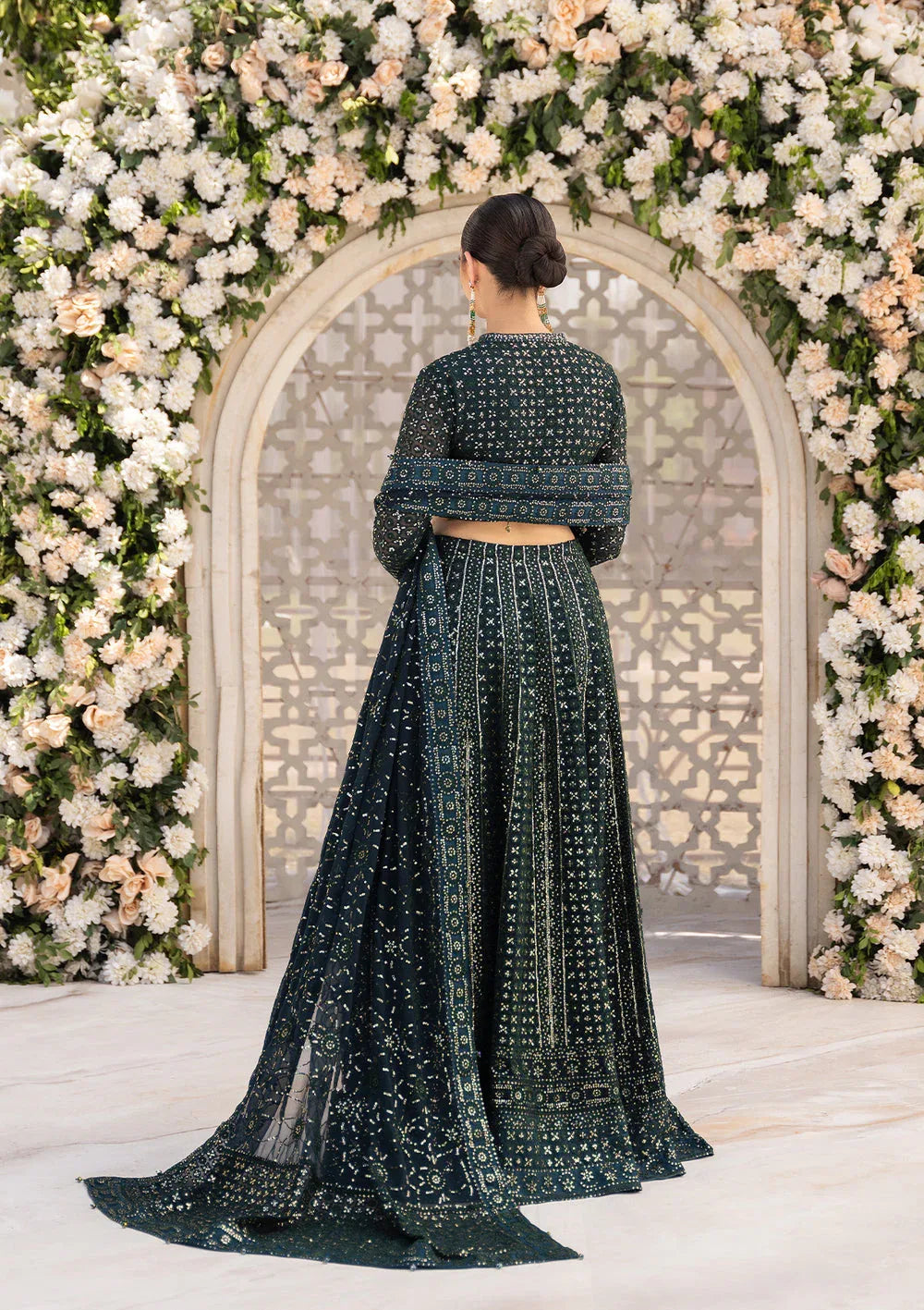 Aik Atelier | Formals Vol-1 24 | LOOK 01 - Aqsa Fabrics