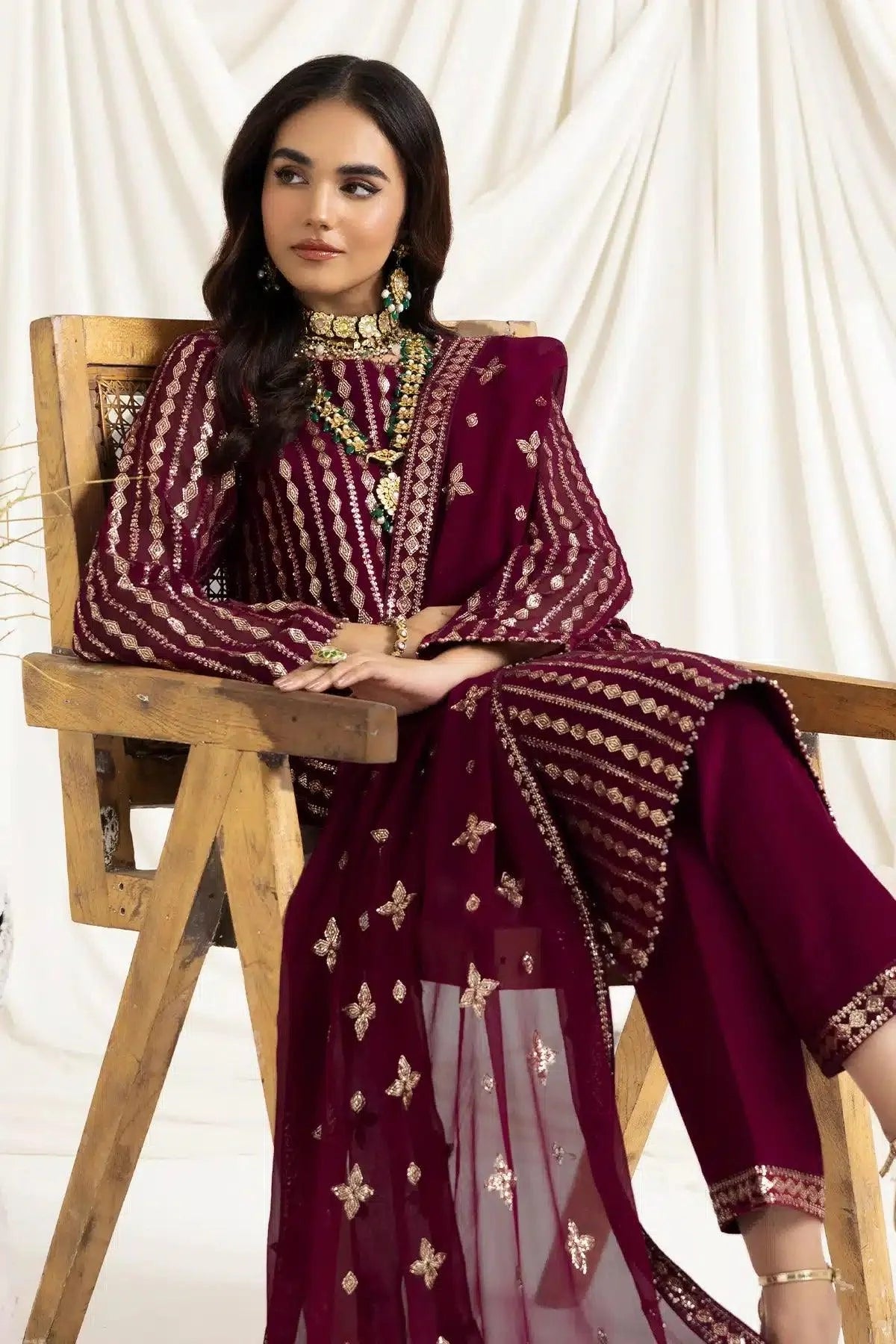 Alizeh | Dua Formals 23 | DUA-V02D03A-AYSAL(MAGENTA) - Aqsa Fabrics