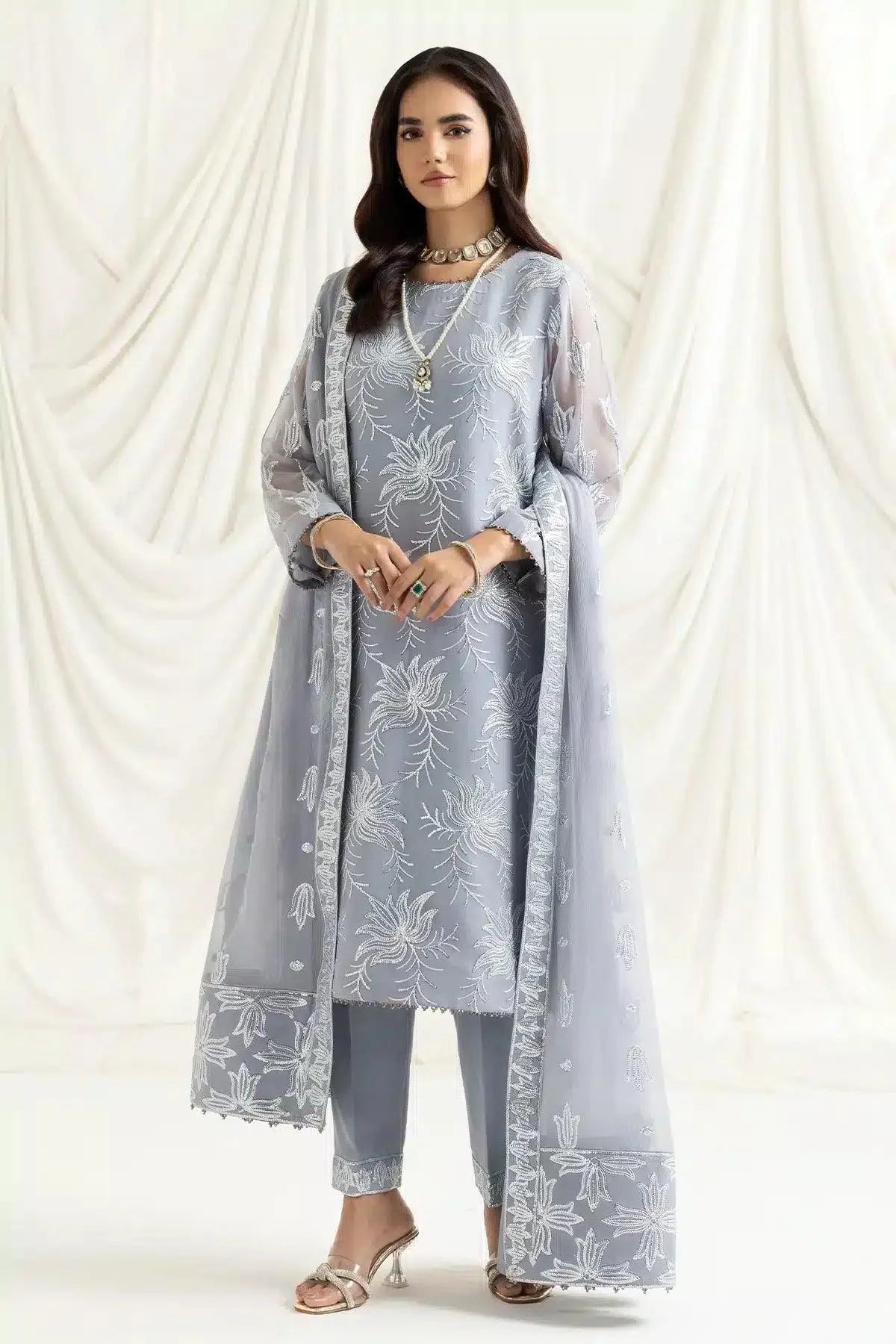 Alizeh | Dua Formals 23 | DUA-V02D05B-ELNAZ(GREY) - Aqsa Fabrics