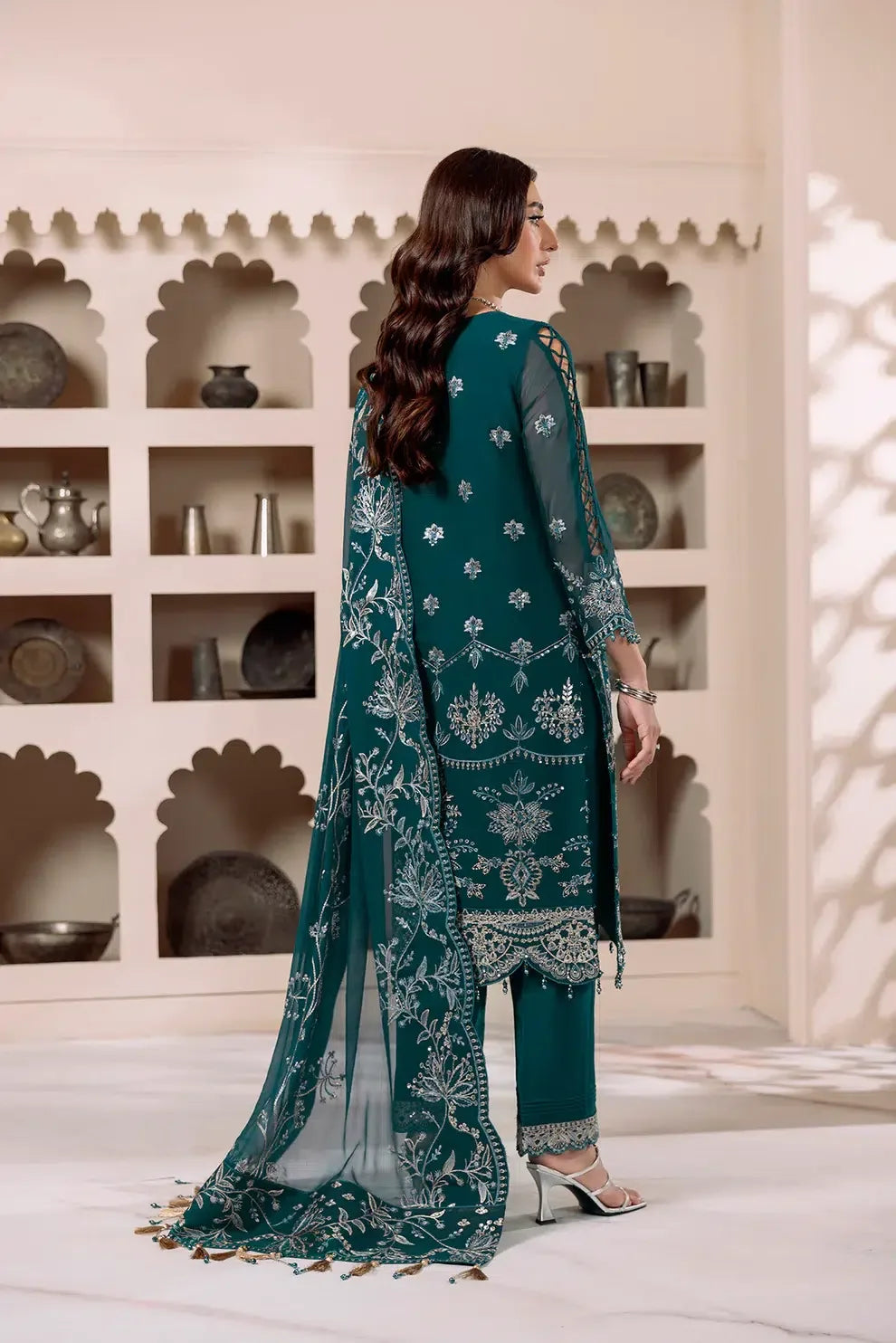 Alizeh | Dua Formals 23 | DUA-V01D02B- LYRA ( ZINC ) - Aqsa Fabrics
