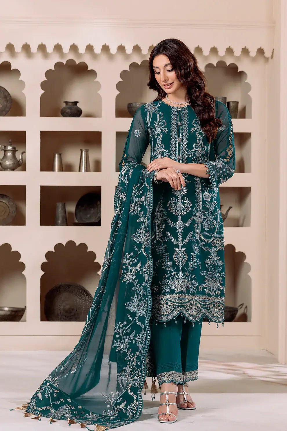 Alizeh | Dua Formals 23 | DUA-V01D02B- LYRA ( ZINC ) - Aqsa Fabrics