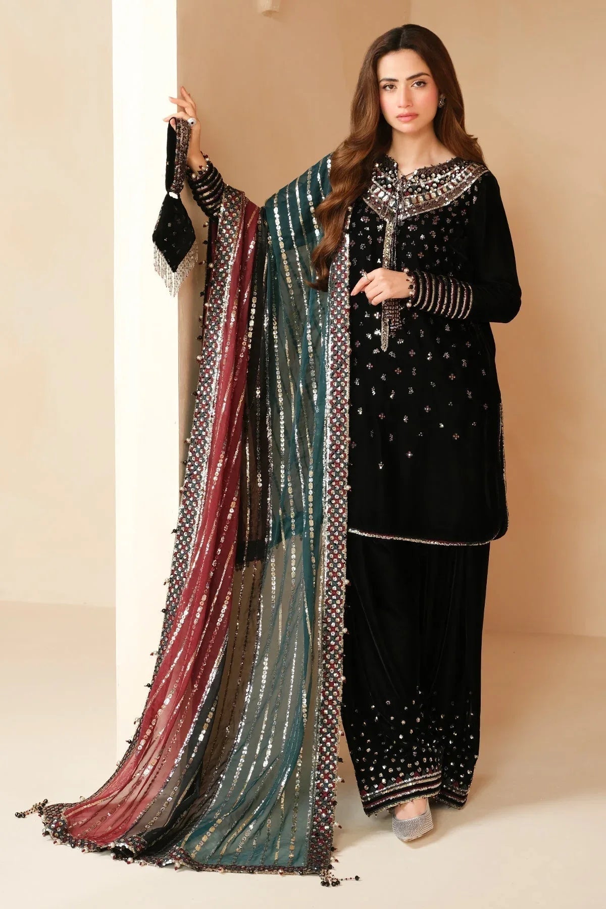 Jazmin | Velvet Edit 24 | Velvet Formal VF-2037 - Aqsa Fabrics