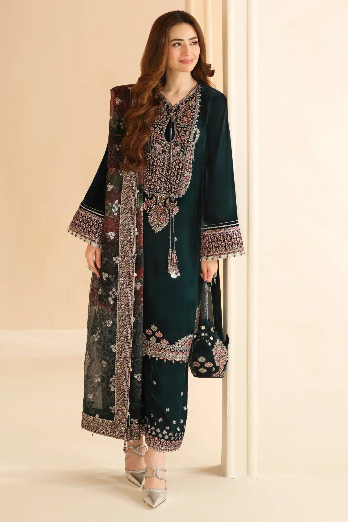 Jazmin | Velvet Edit 24 | Velvet Formal VF-2039 - Aqsa Fabrics