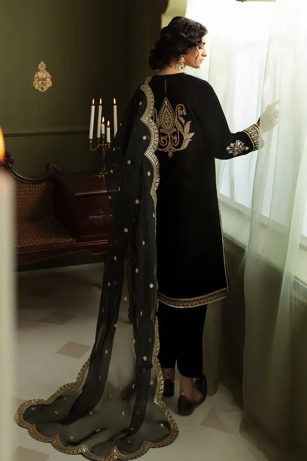 Baroque | Jahanara Luxury Velvet 23 | UF-462 - Aqsa Fabrics