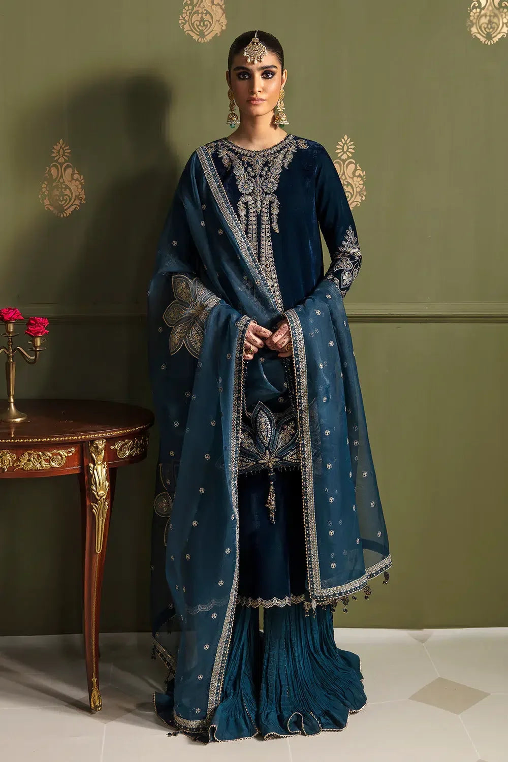 Baroque | Jahanara Luxury Velvet 23 | UF-467 - Aqsa Fabrics
