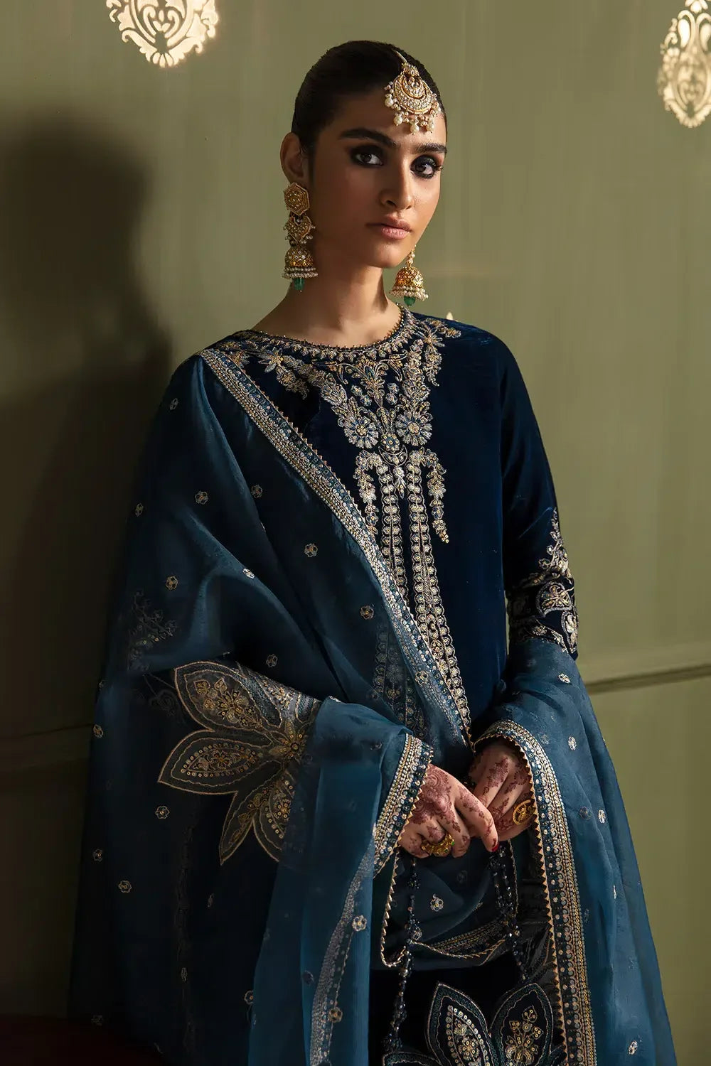 Baroque | Jahanara Luxury Velvet 23 | UF-467 - Aqsa Fabrics