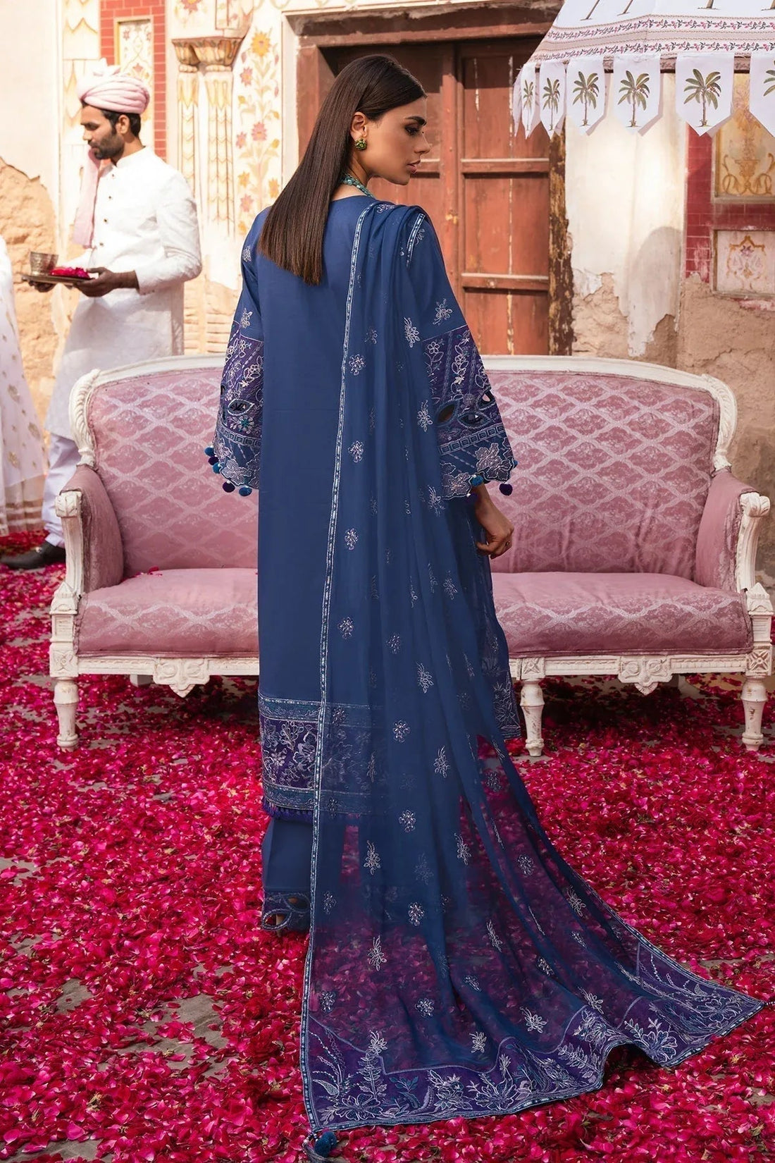 Alizeh | Rawayat Luxury Lawn 24 | Shehnaaz - Aqsa Fabrics