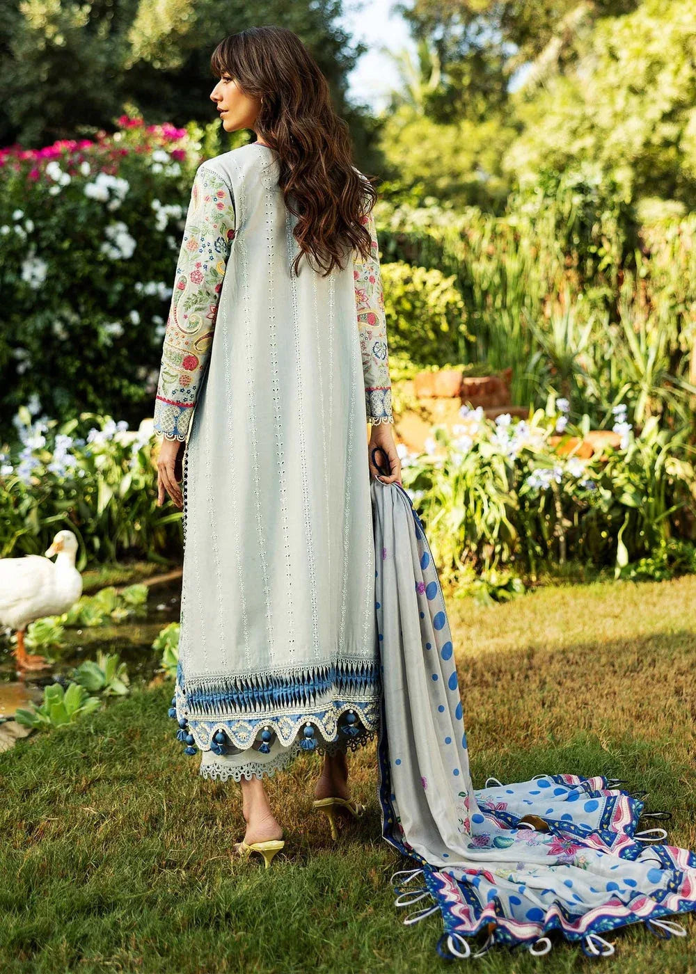 Sadaf Fawad Khan | Siraa Lawn 25 | PAISLEY GARDEN - A - Aqsa Fabrics