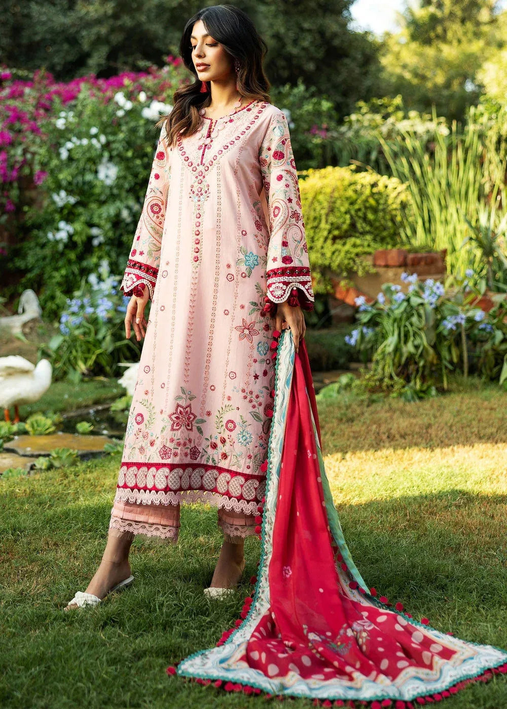 Sadaf Fawad Khan | Siraa Lawn 25 | PAISLEY GARDEN - B - Aqsa Fabrics