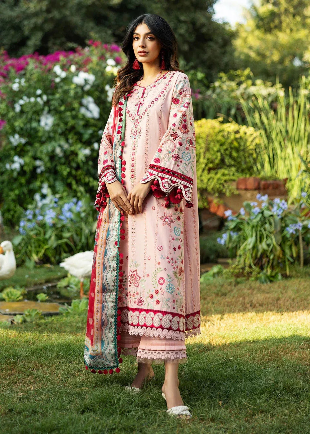 Sadaf Fawad Khan | Siraa Lawn 25 | PAISLEY GARDEN - B - Aqsa Fabrics