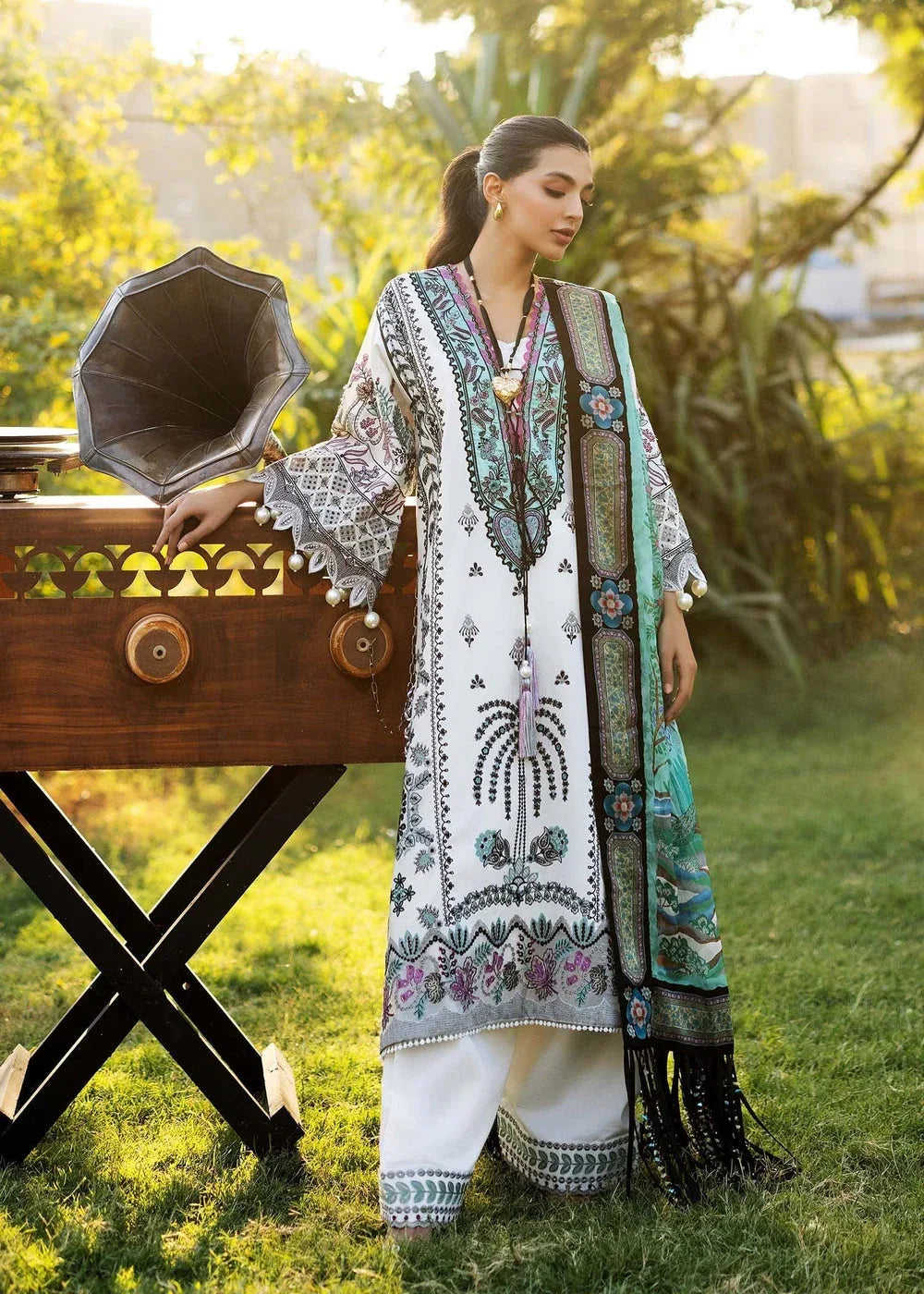 Sadaf Fawad Khan | Siraa Lawn 25 | PALM ISLAND - B - Aqsa Fabrics