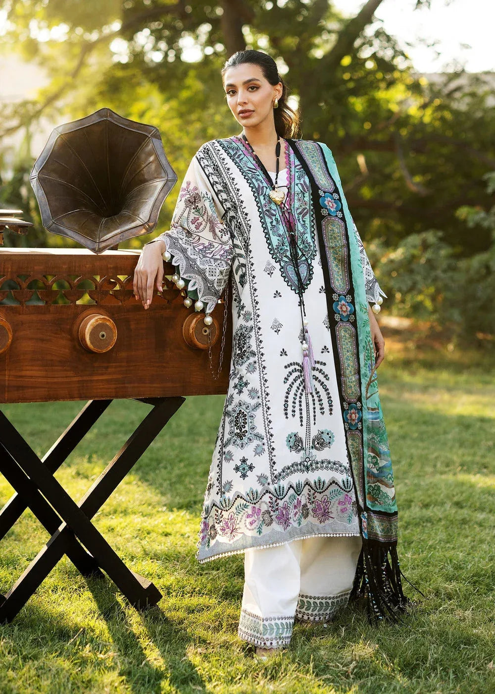 Sadaf Fawad Khan | Siraa Lawn 25 | PALM ISLAND - B - Aqsa Fabrics